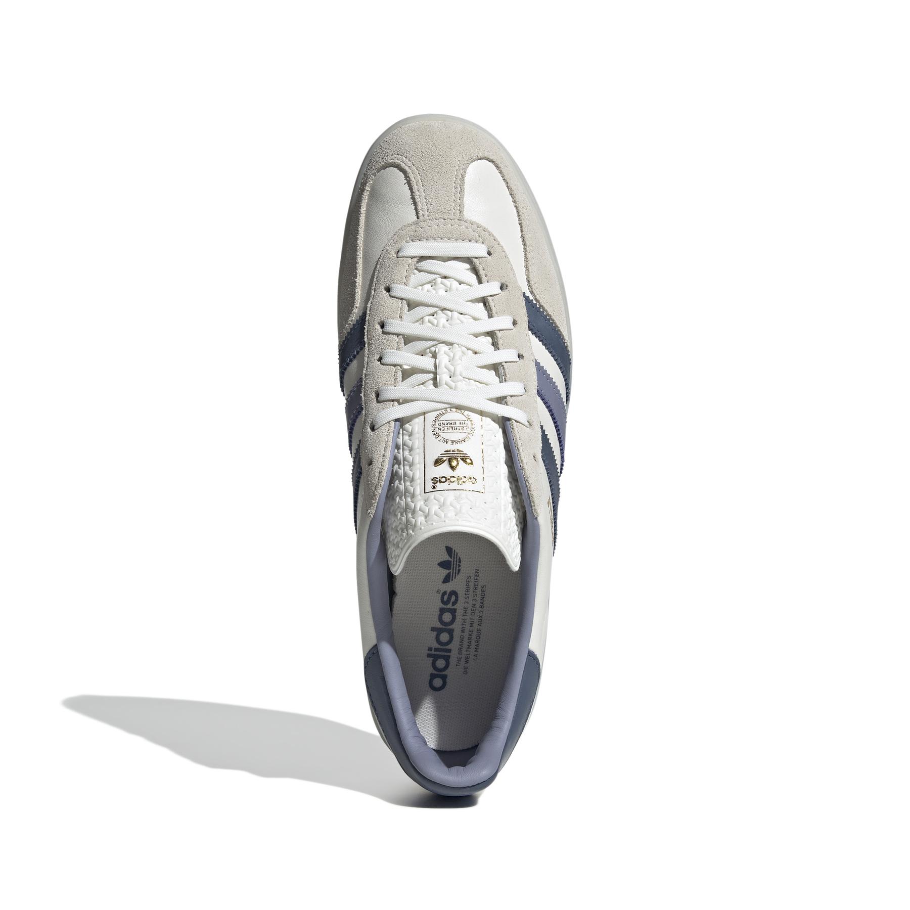 product/a/d/adidas_ig1643_3_footwear_photography_top_portrait_view_white.jpg