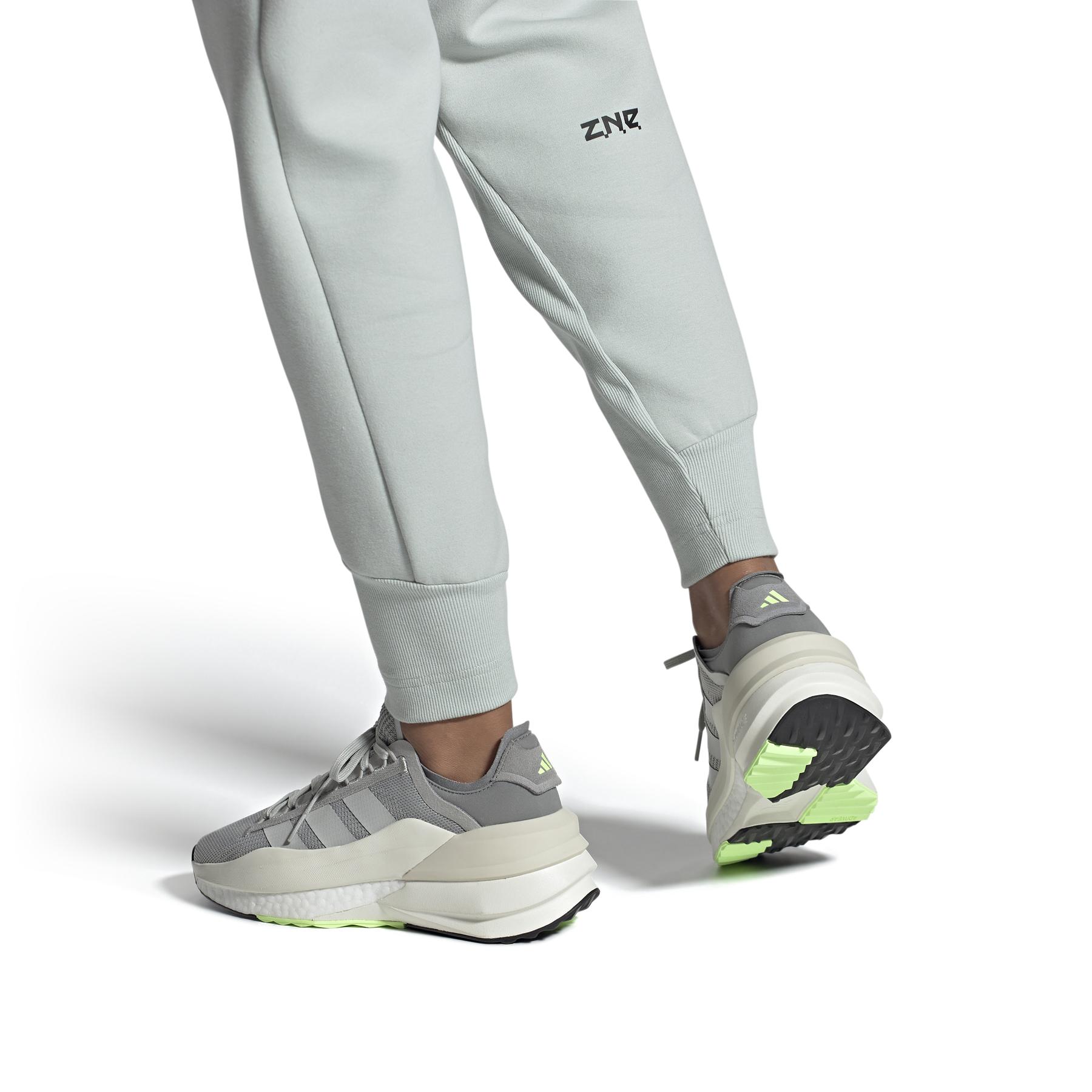 a/d/adidas_ig1744_11_footwear_on_model_front_view_white.jpg