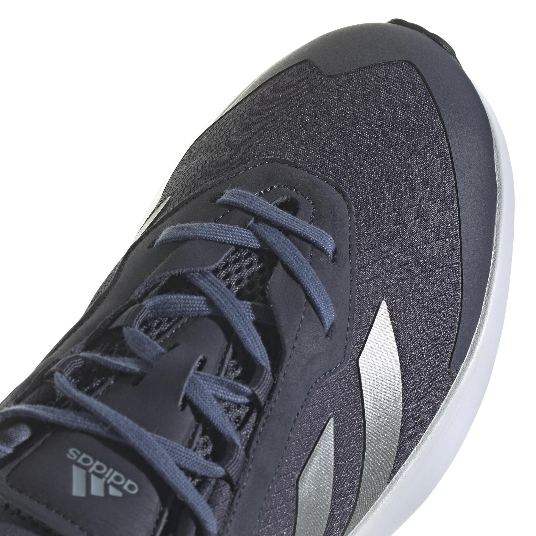 product/a/d/adidas_ig2378_9_footwear_photography_detail_view_2_white.jpg