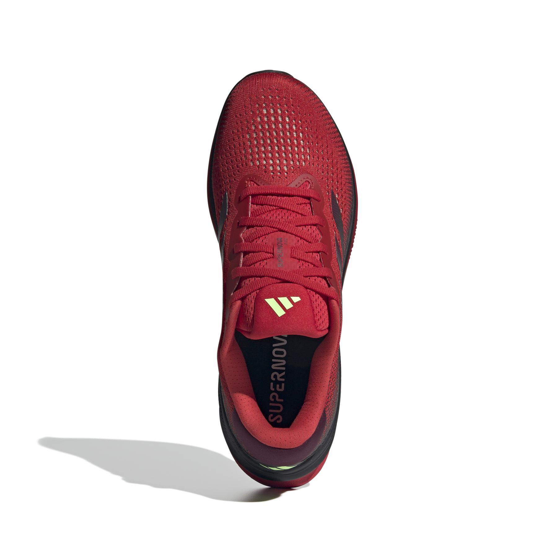 a/d/adidas_ig5841_3_footwear_photography_top_portrait_view_white.jpg