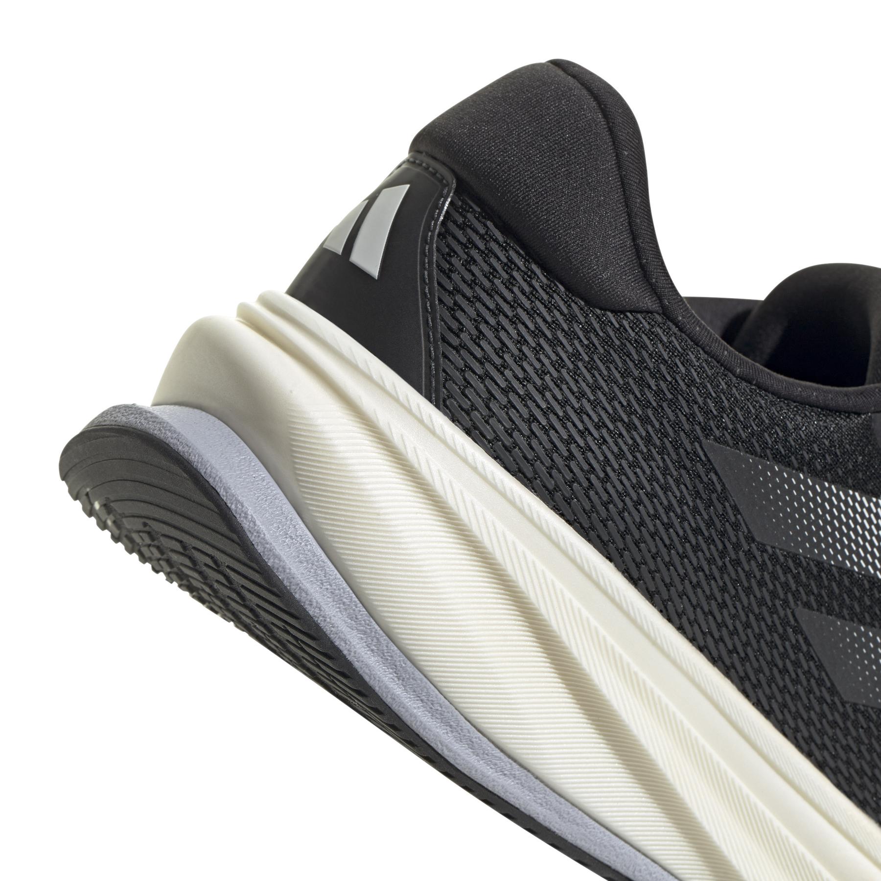 a/d/adidas_ig5844_8_footwear_photography_detail_view_1_white.jpg