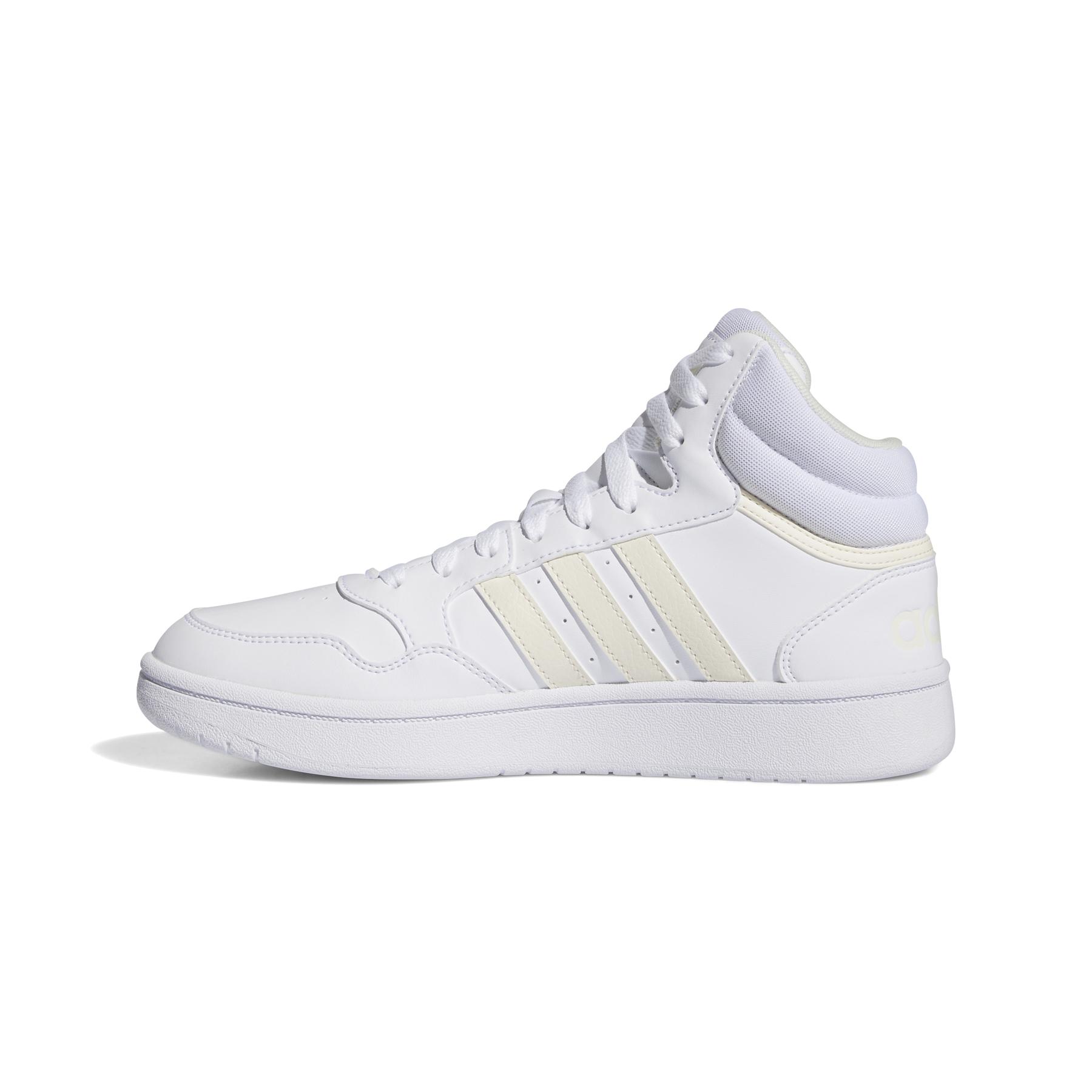 product/a/d/adidas_ig6110_5_footwear_photography_side_medial_center_view_white.jpg