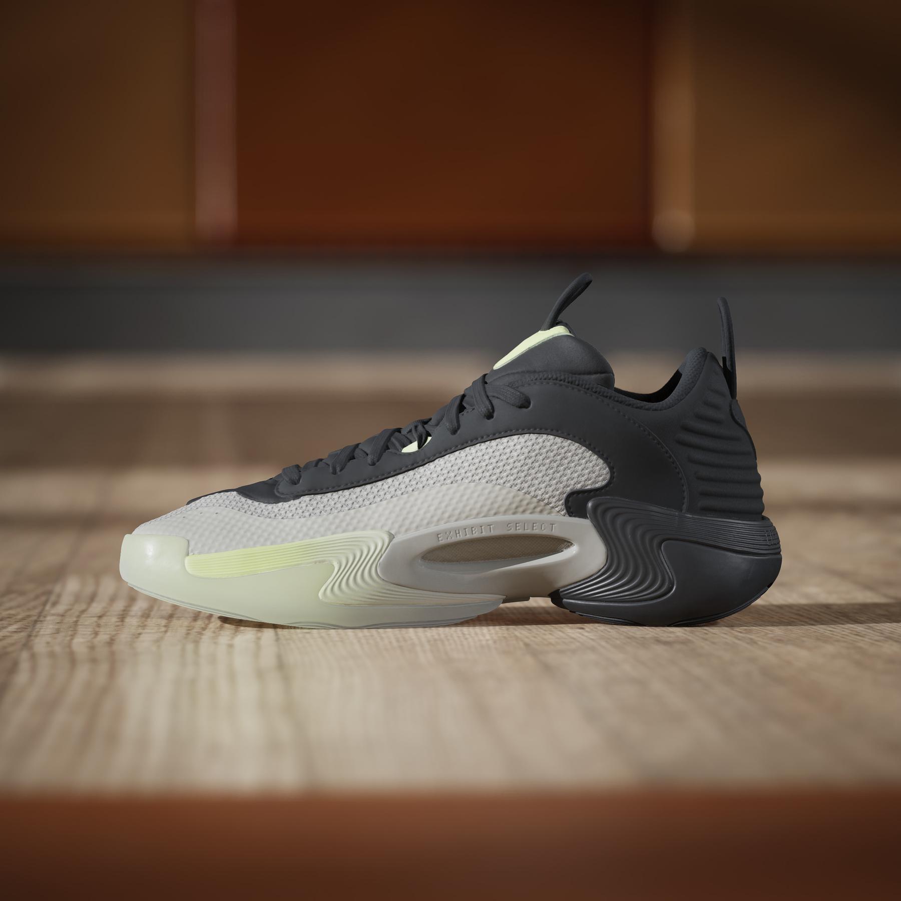 product/a/d/adidas_ig6620_17_footwear_photography_heromrktng_view_7-nw091625.jpg
