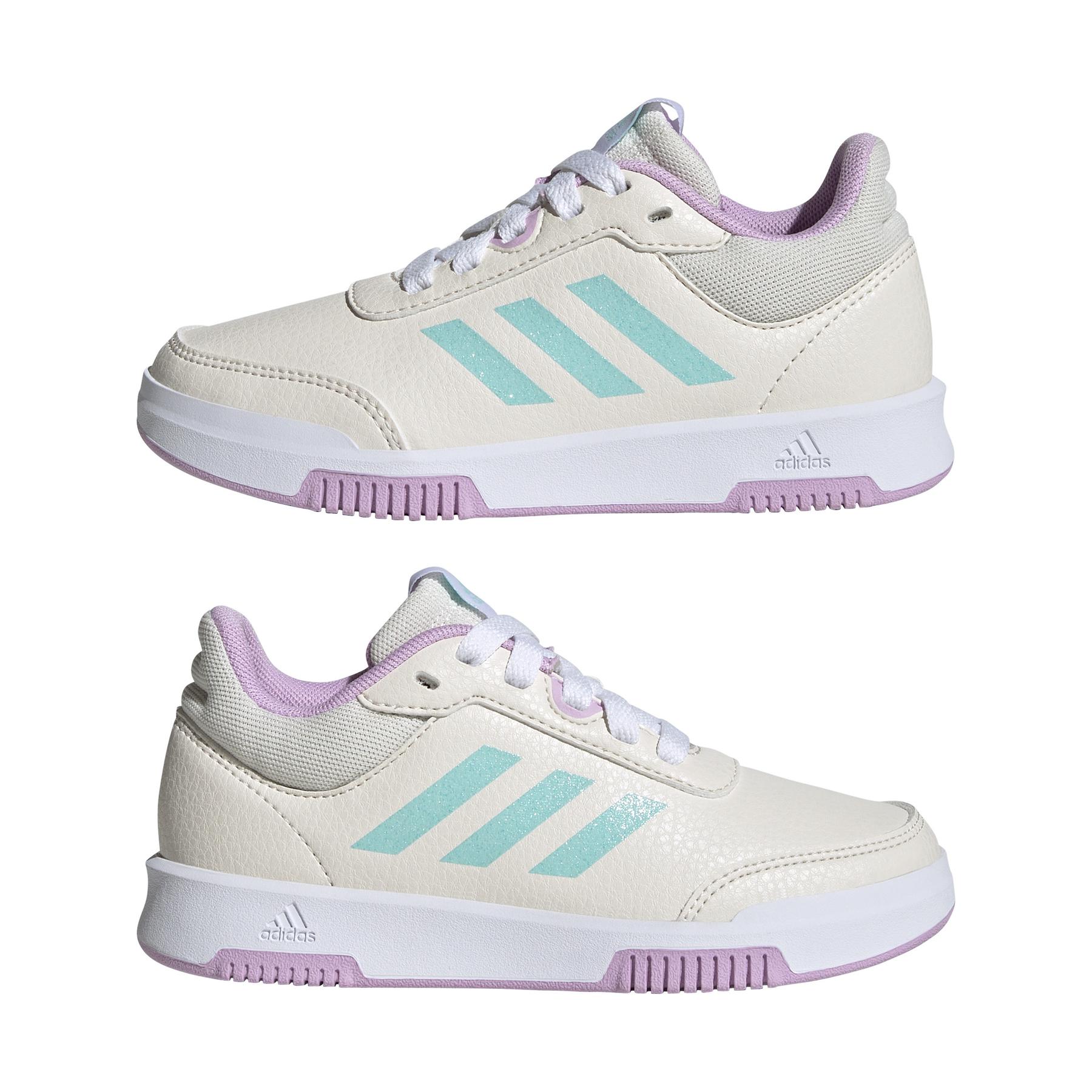product/a/d/adidas_ig8577_10_footwear_photography_mirrored_pair_view_white.jpg