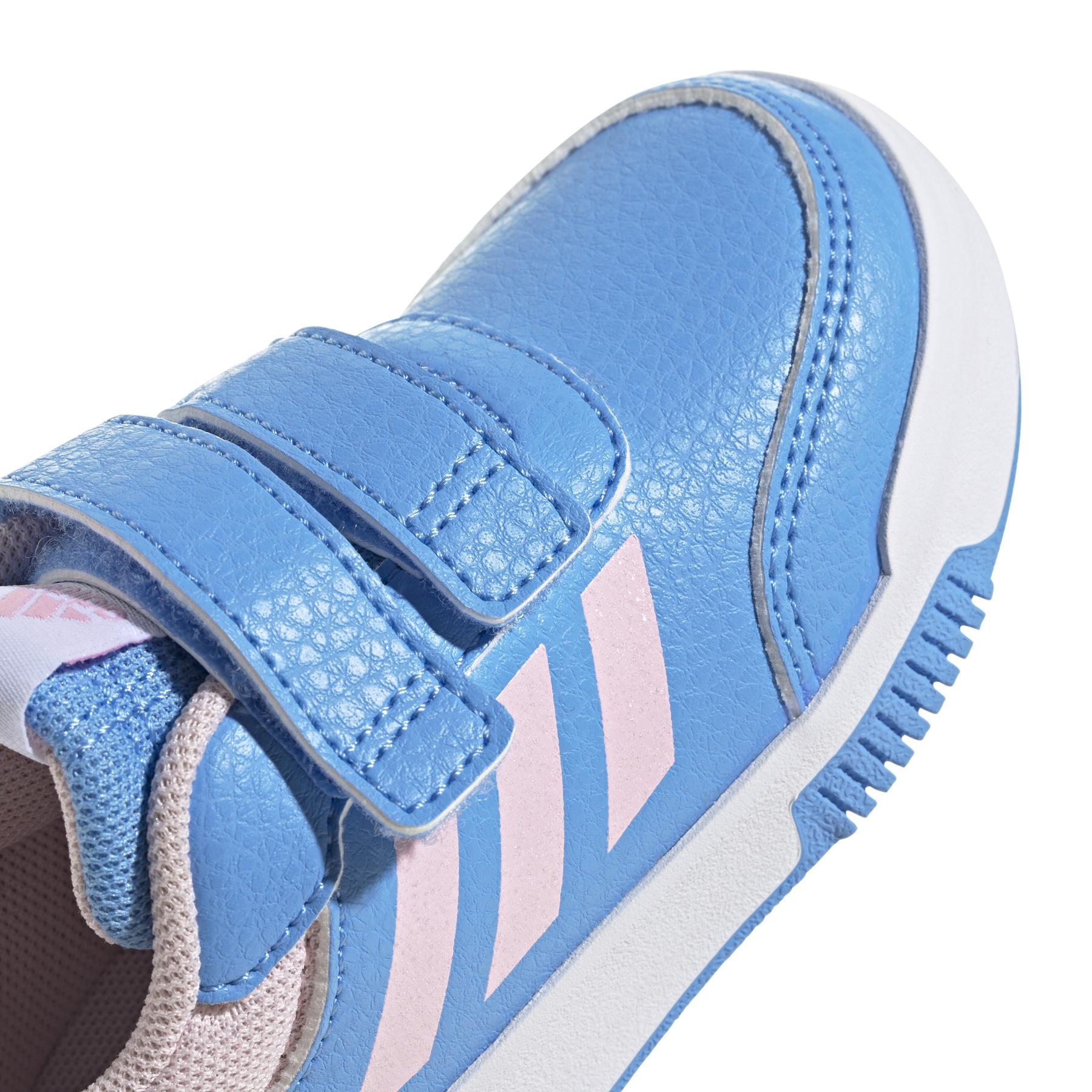 product/a/d/adidas_ig8802_9_footwear_photography_detail_view_2_white.jpg