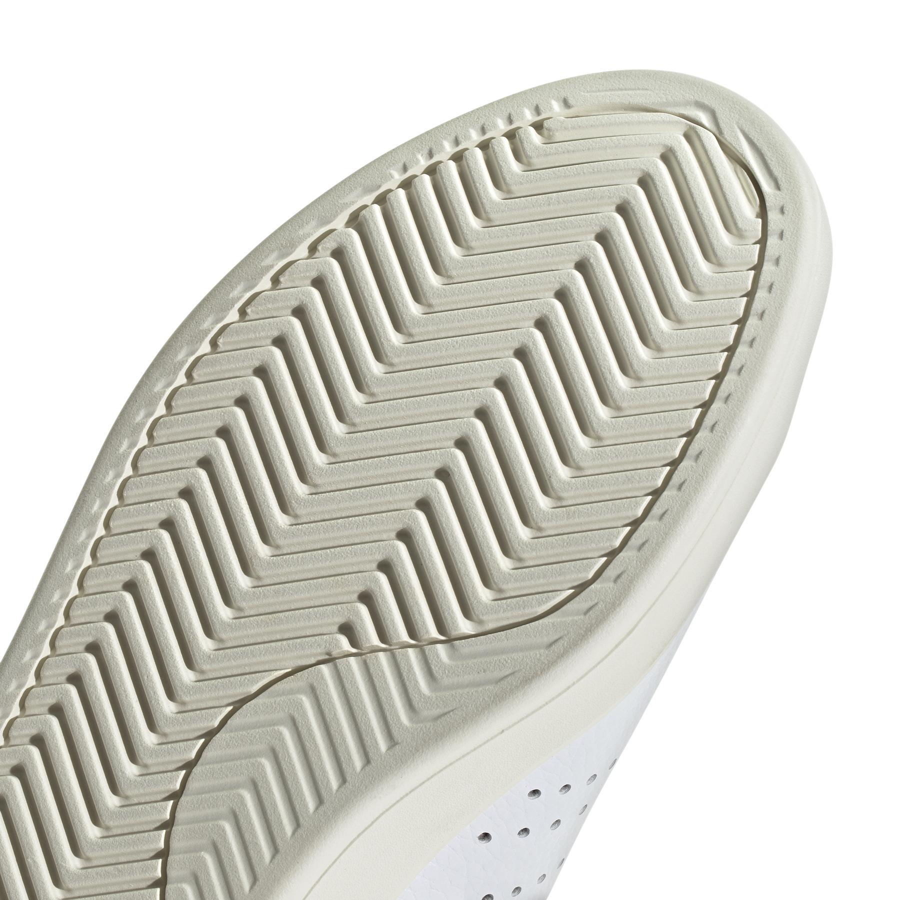 product/a/d/adidas_ig9170_9_footwear_photography_detail_view_2_white.jpg
