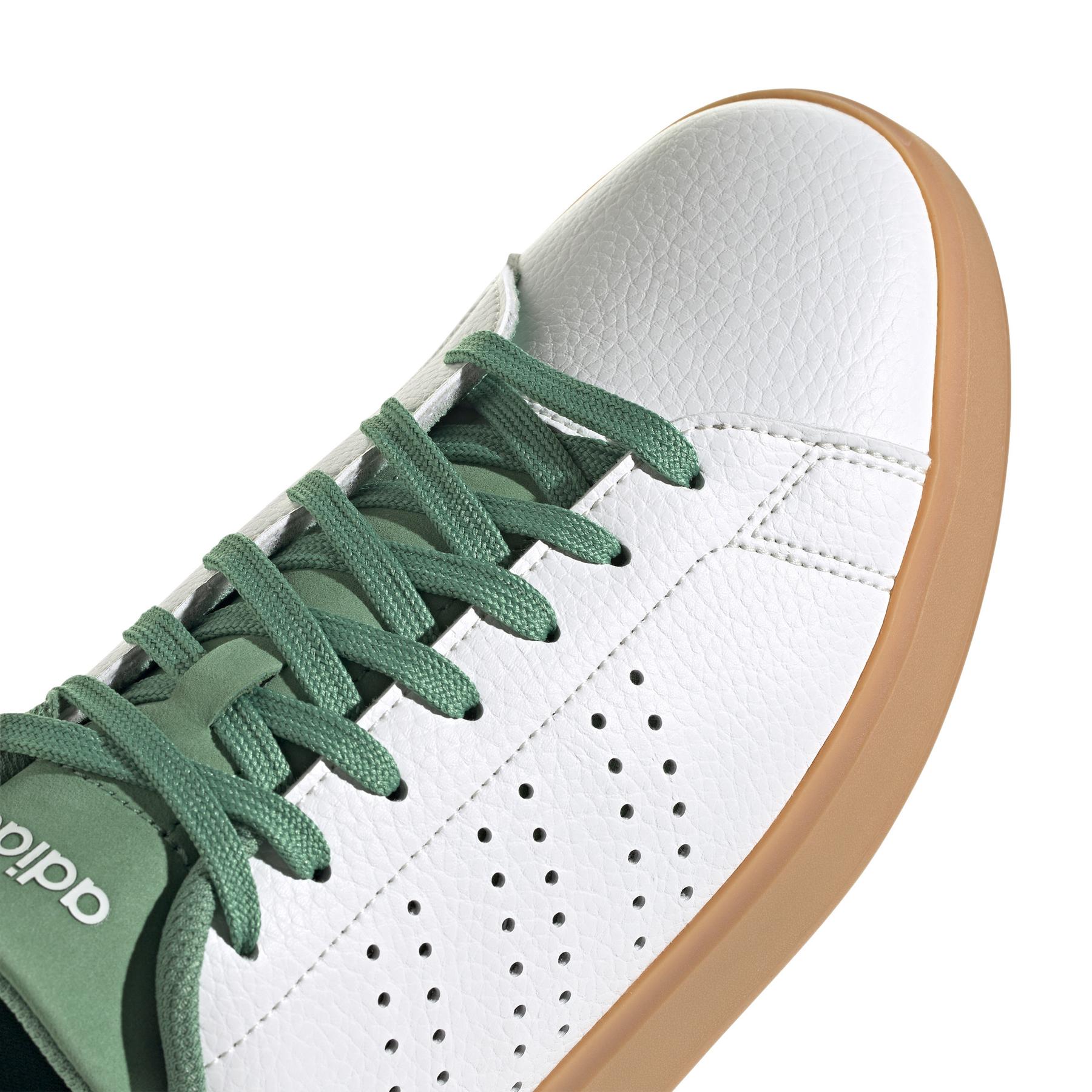 product/a/d/adidas_ig9172_9_footwear_photography_detail_view_2_white.jpg
