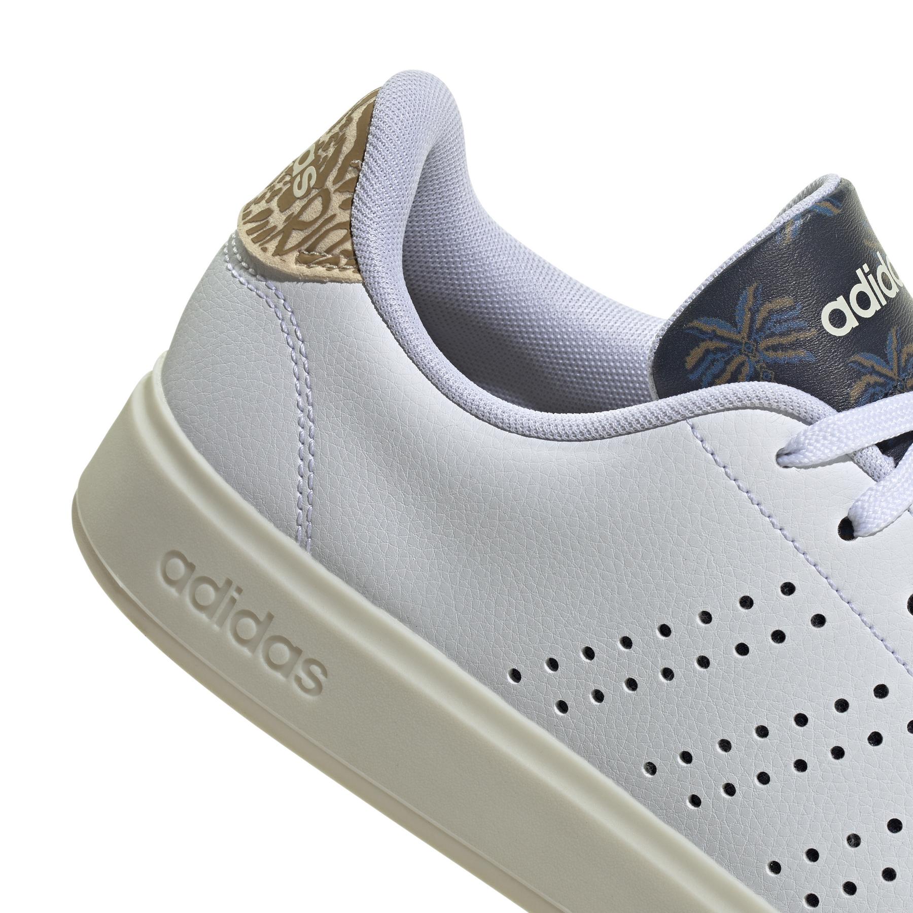 a/d/adidas_ig9182_8_footwear_photography_detail_view_1_white.jpg