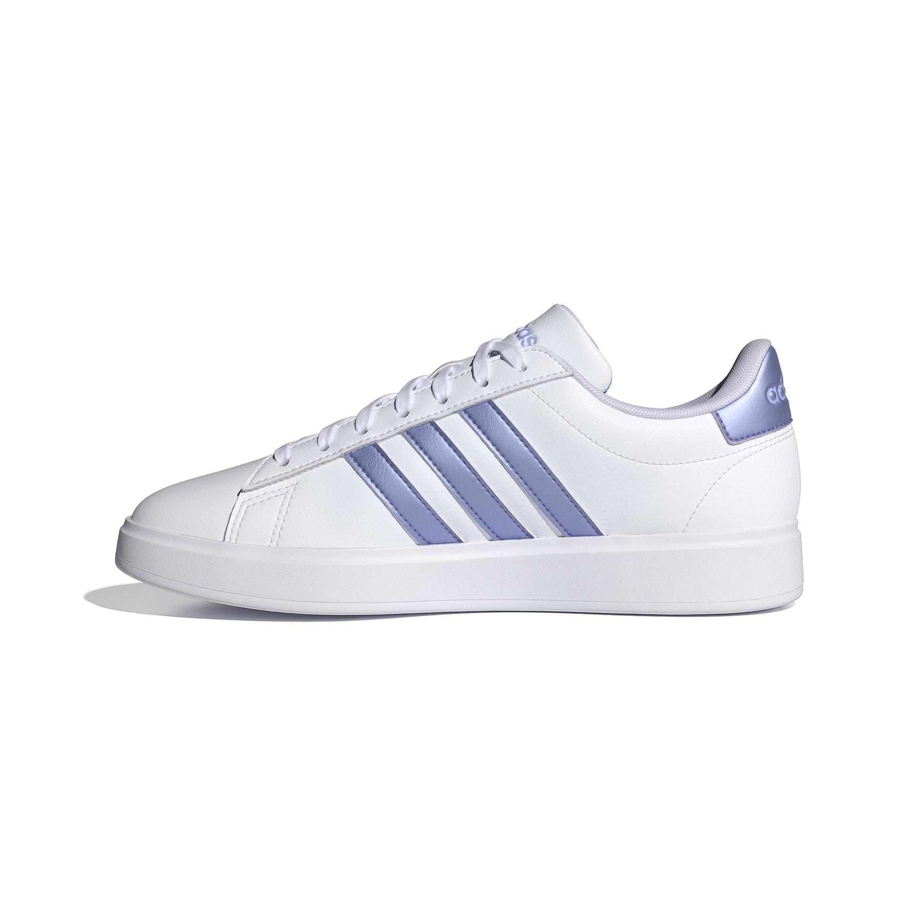 a/d/adidas_ig9247_5_footwear_photography_side_medial_center_view_white.jpg