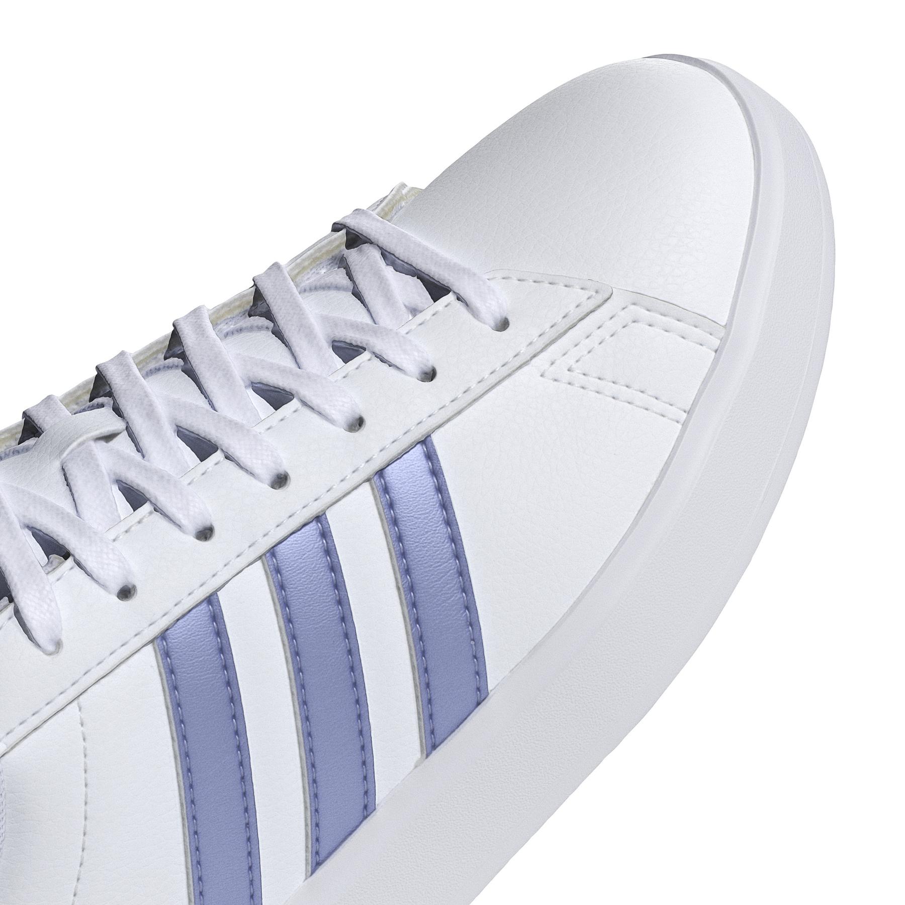 a/d/adidas_ig9247_8_footwear_photography_detail_view_1_white.jpg