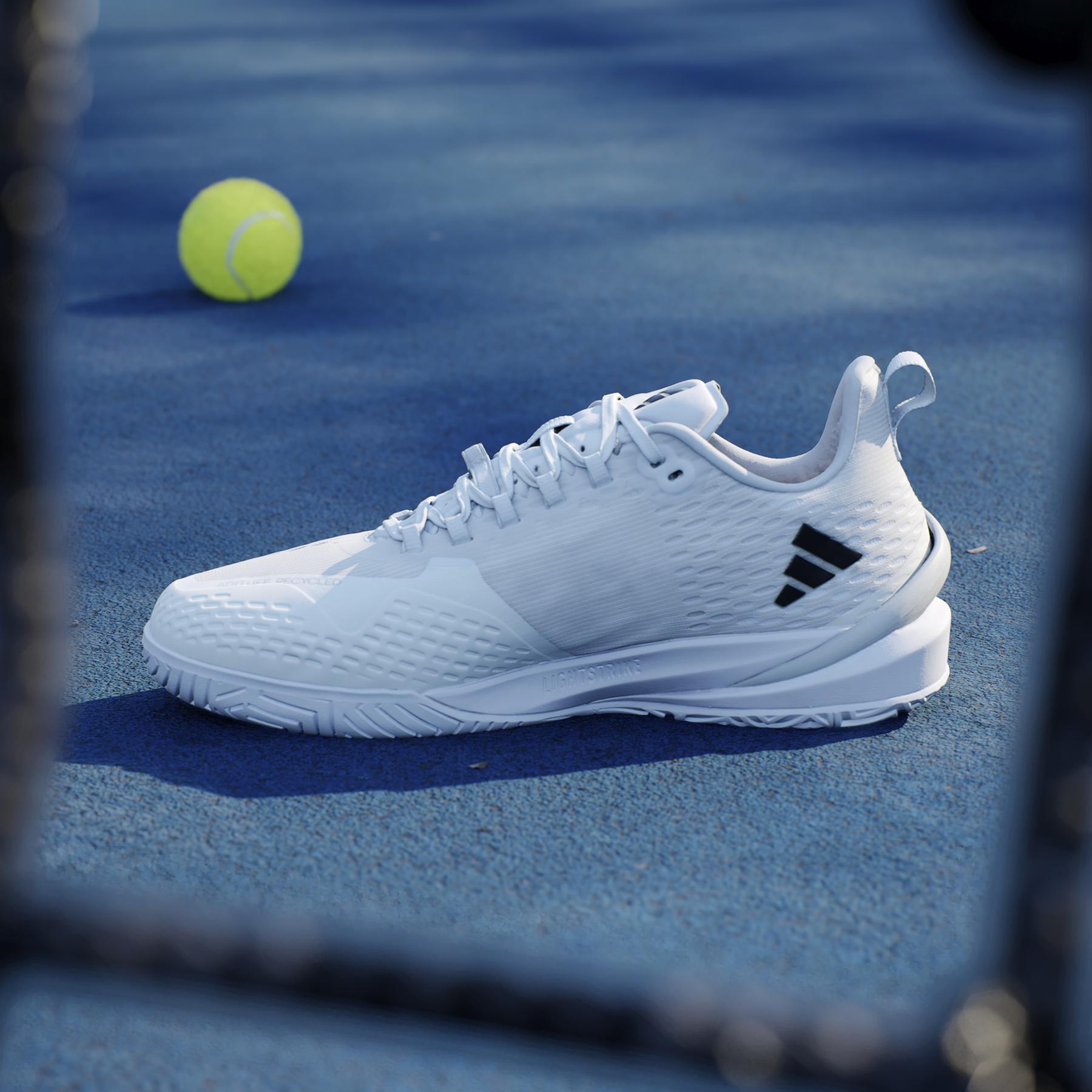 product/a/d/adidas_ig9514_22_footwear_photography_heromrktng_view_7-nw040824x.jpg