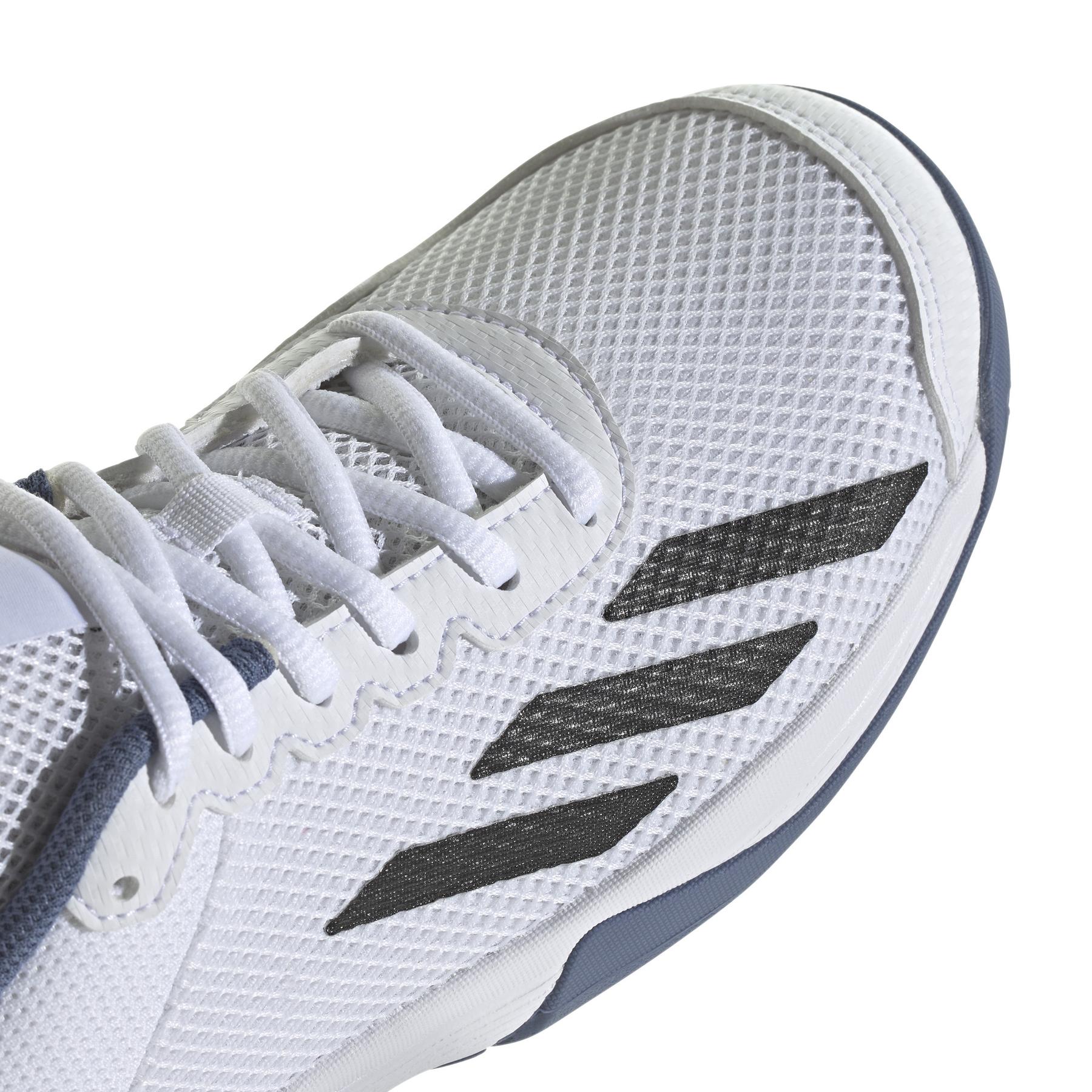 a/d/adidas_ig9536_9_footwear_photography_detail_view_2_white-nw040824x.jpg