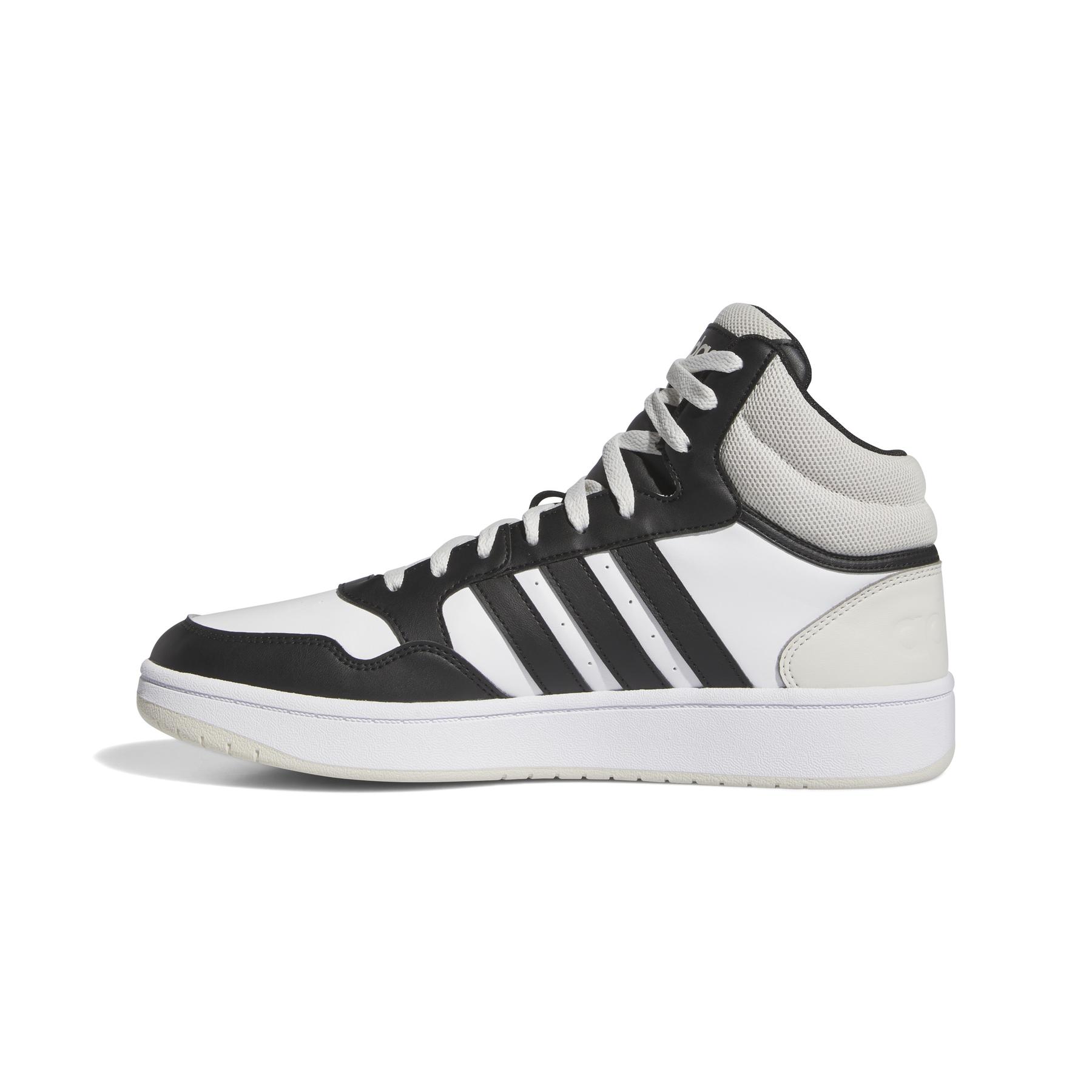 product/a/d/adidas_ih0157_5_footwear_photography_side_medial_center_view_white.jpg