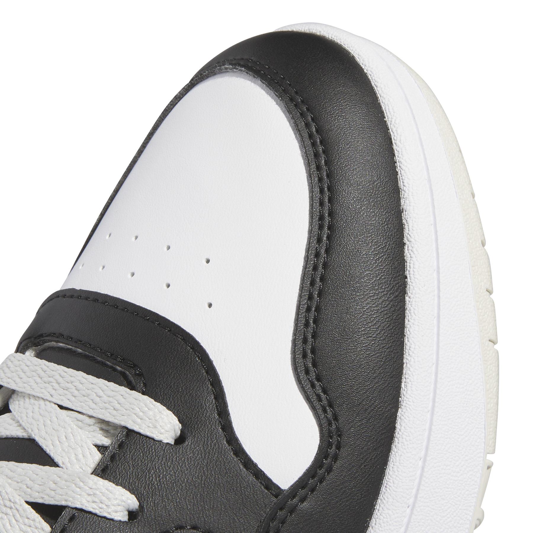 product/a/d/adidas_ih0157_8_footwear_photography_detail_view_1_white.jpg