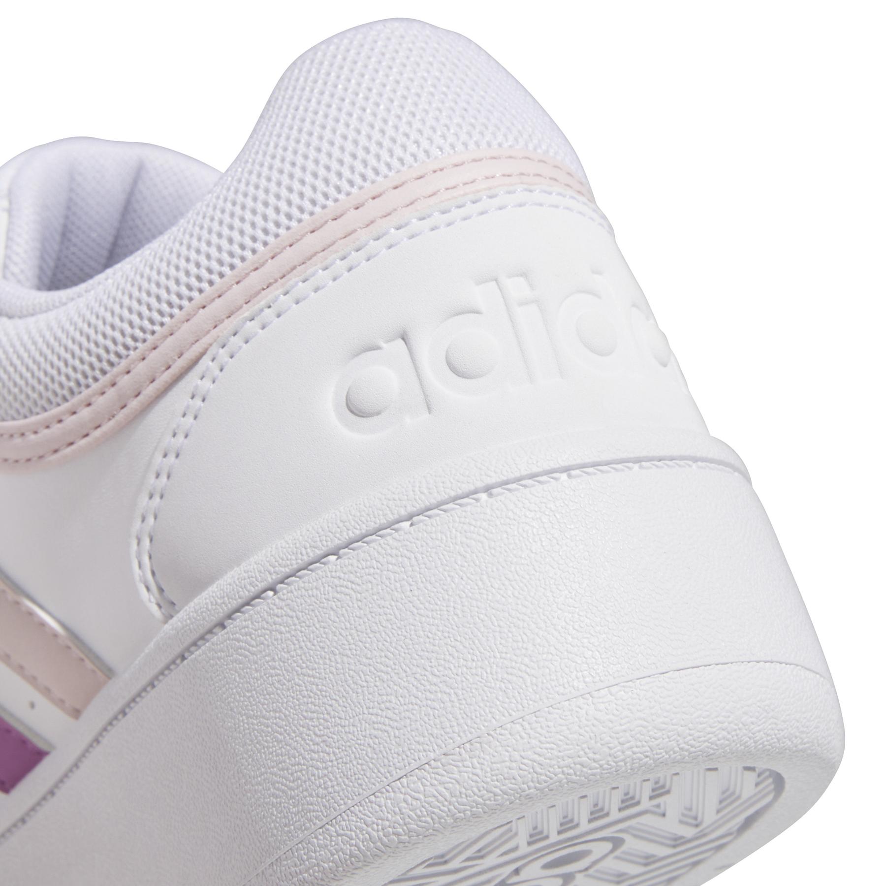product/a/d/adidas_ih0182_8_footwear_photography_detail_view_1_white.jpg