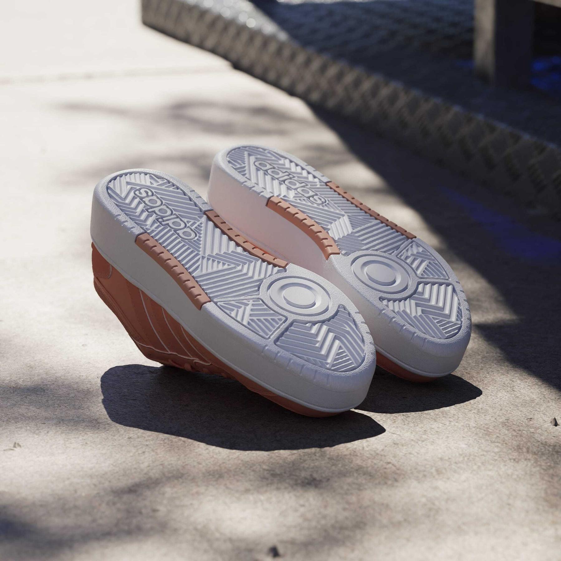 product/a/d/adidas_ih0184_15_footwear_photography_heromrktng_view_4-nw091625.jpg