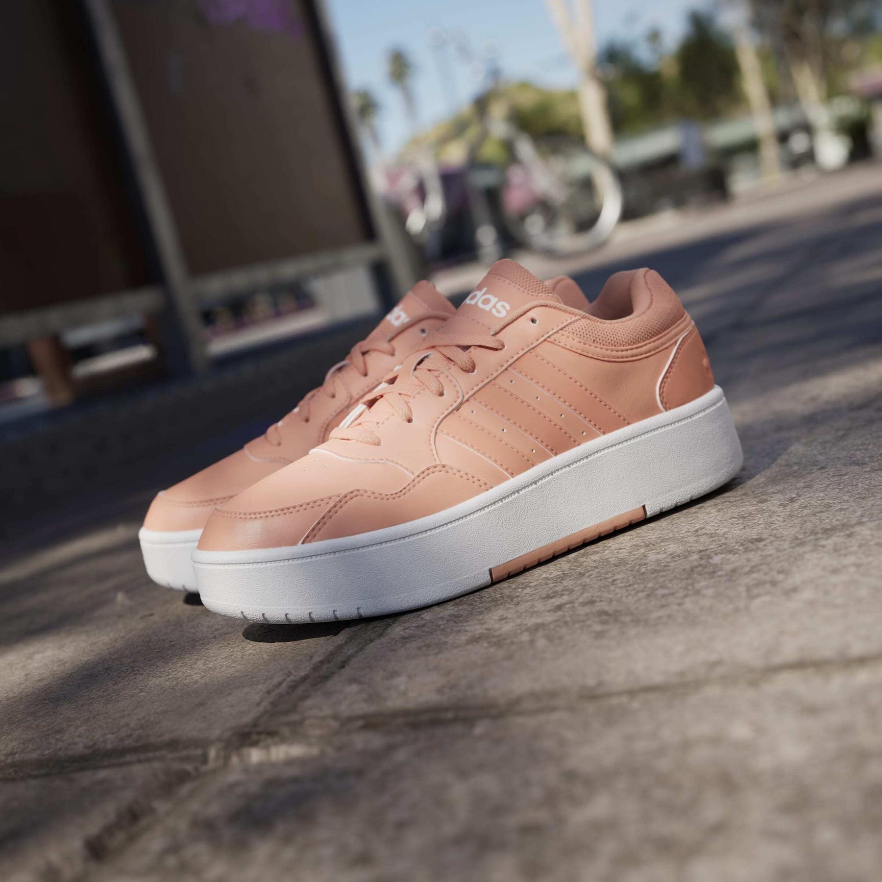 product/a/d/adidas_ih0184_19_footwear_photography_heromrktng_view_8-nw091625.jpg