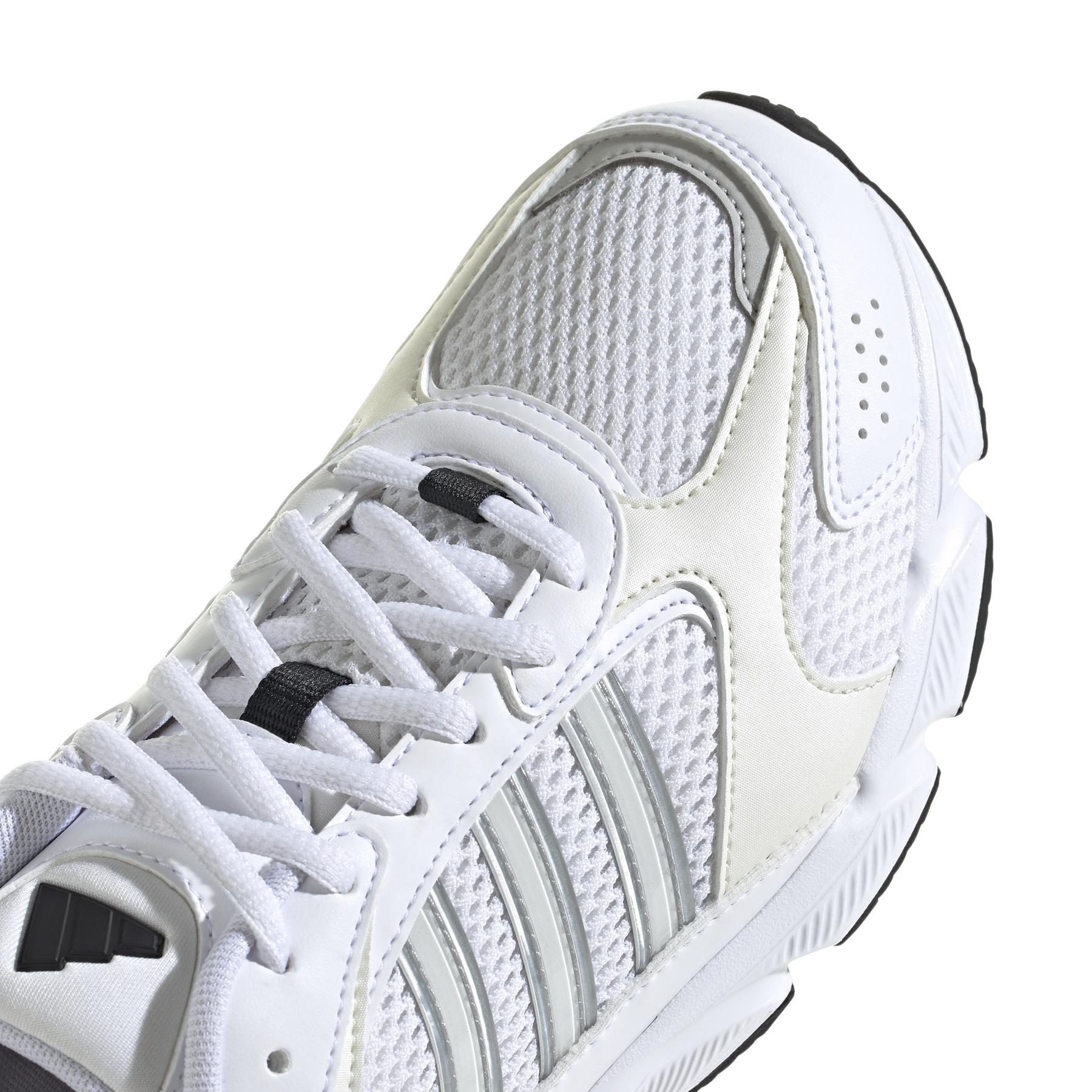 product/a/d/adidas_ih0308_9_footwear_photography_detail_view_2_white.jpg
