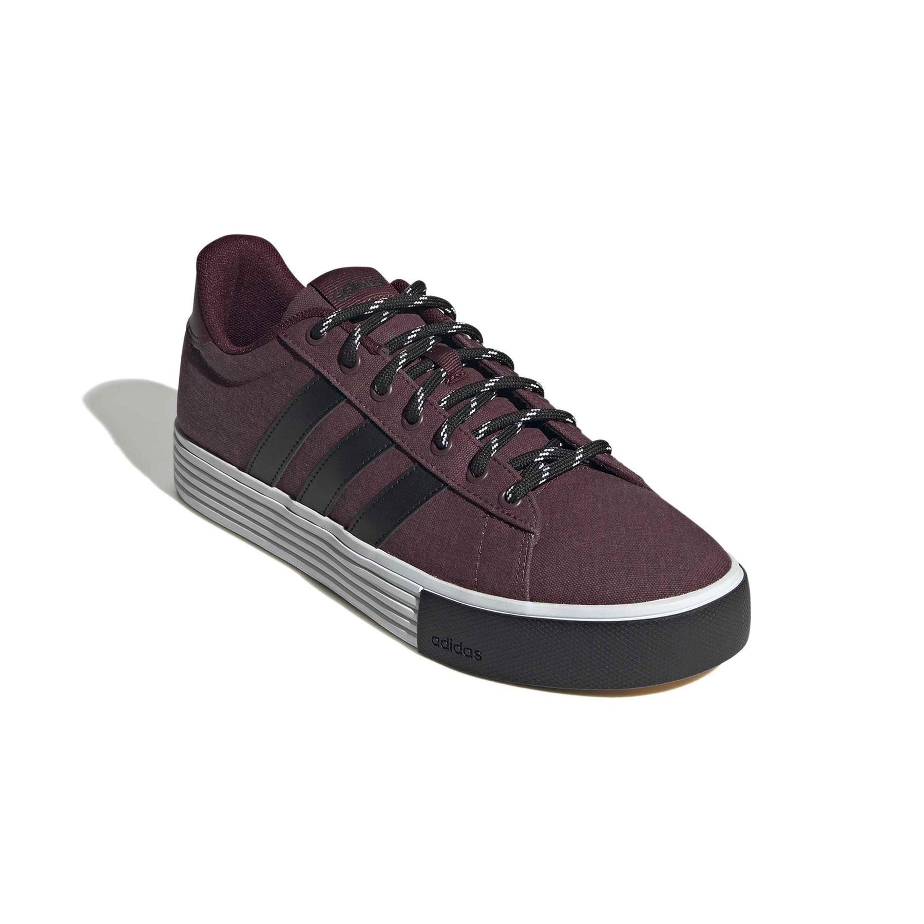 product/a/d/adidas_ih0316_6_footwear_photography_front_lateral_top_view_white-nw091625.jpg
