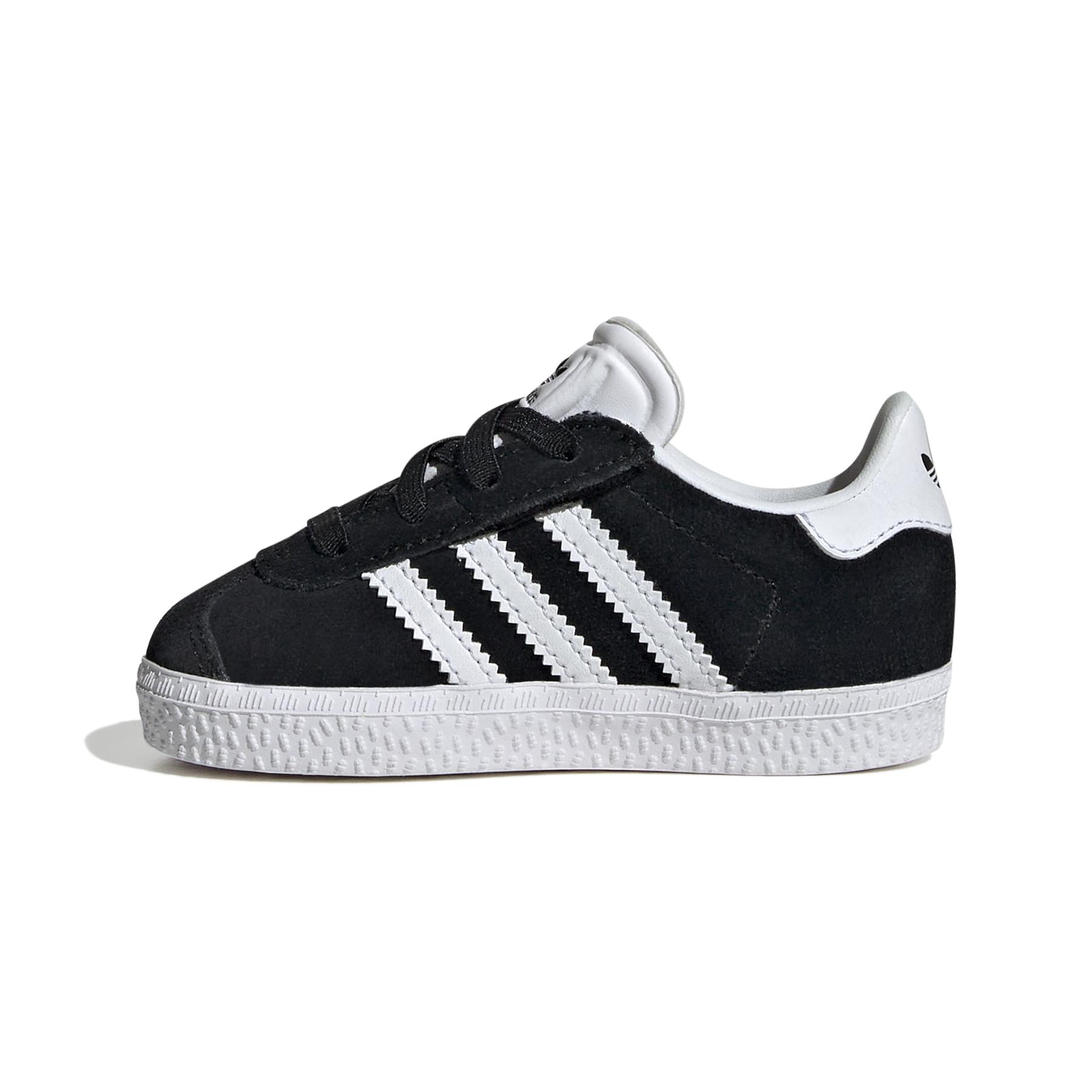 product/a/d/adidas_ih0338_5_footwear_photography_side_medial_center_view_white.jpg