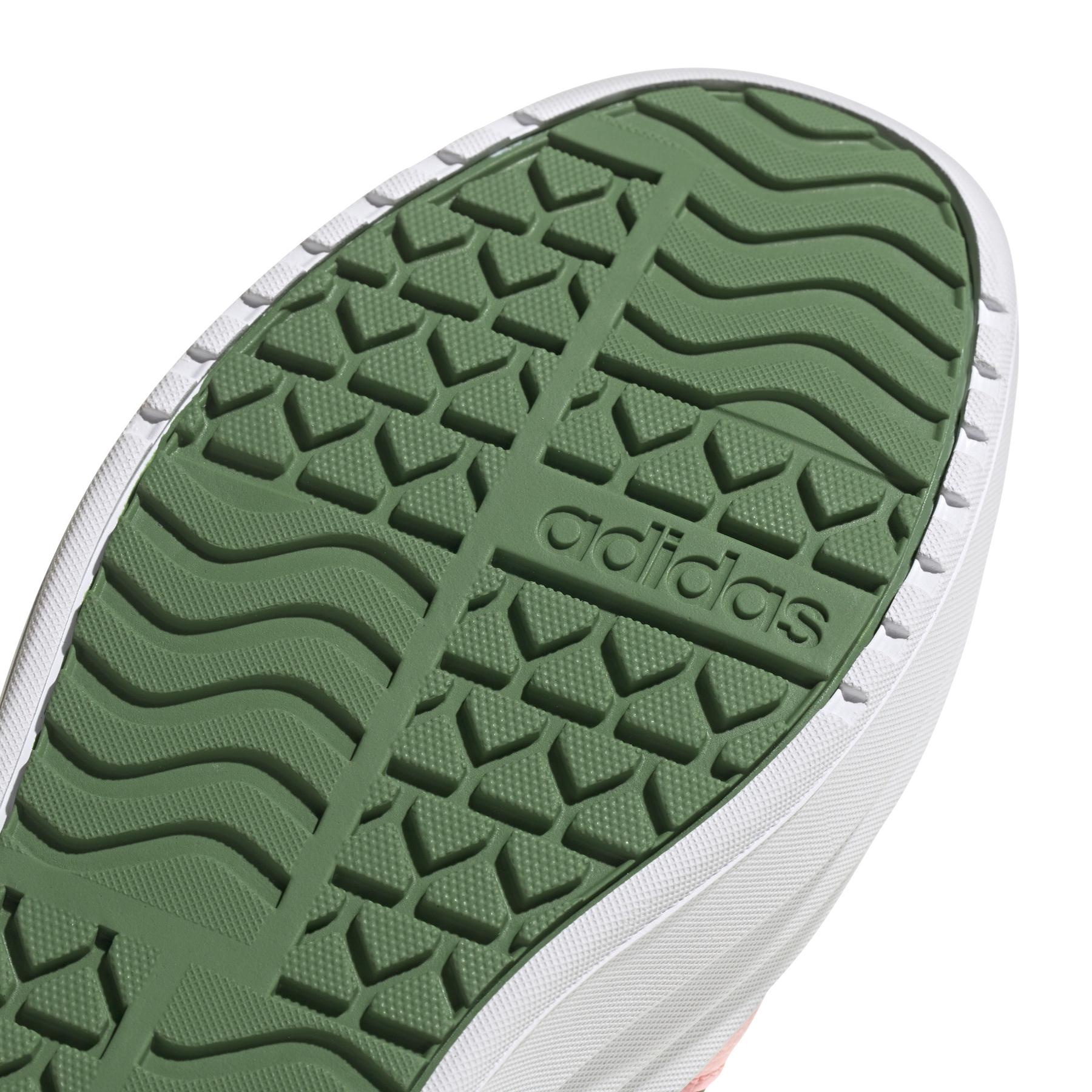 a/d/adidas_ih0365_8_footwear_photography_detail_view_1_whiterep2.jpg