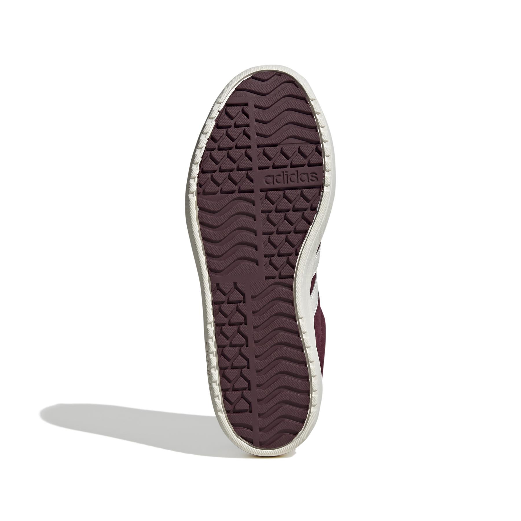 a/d/adidas_ih0366_4_footwear_photography_bottom_view_white.jpg