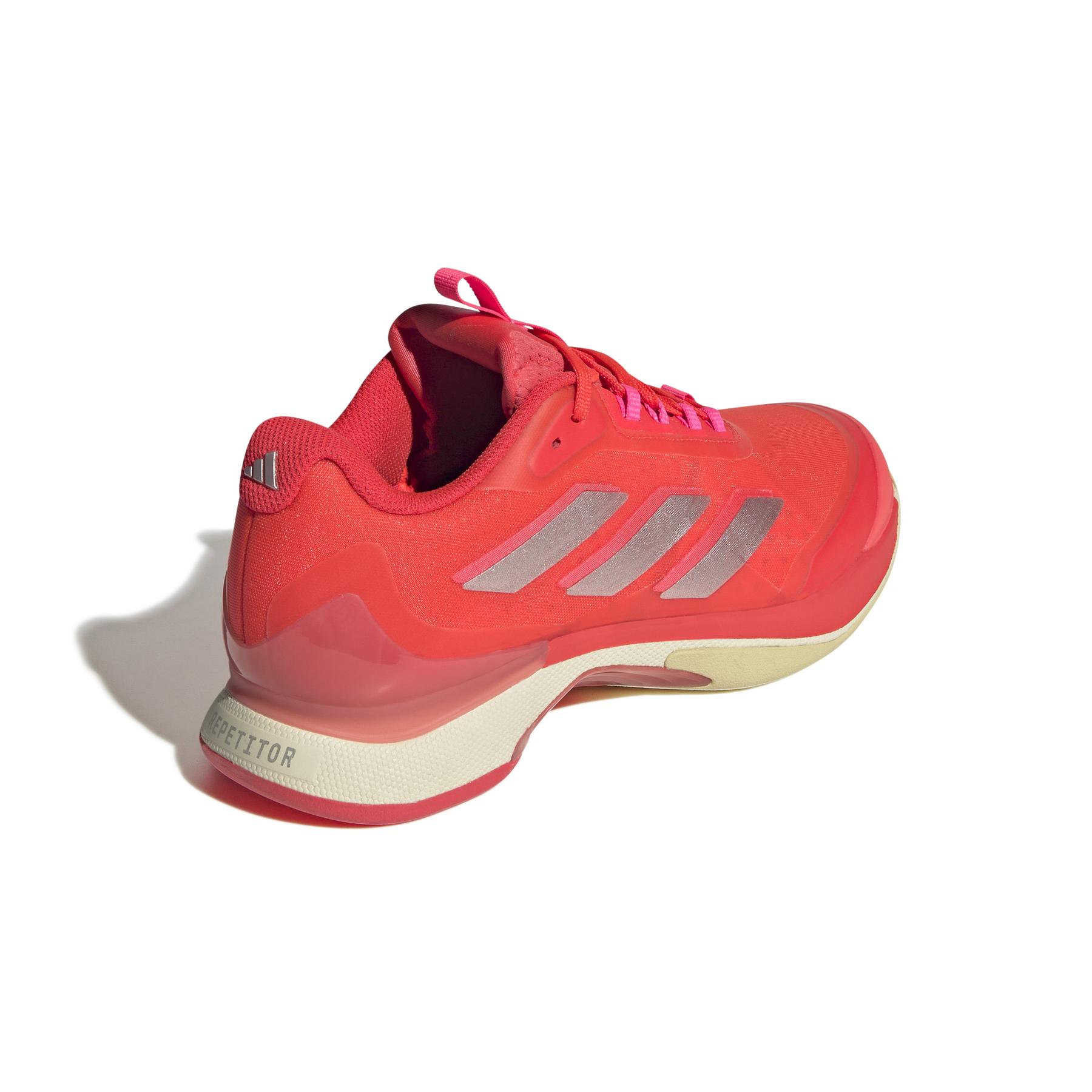 product/a/d/adidas_ih0462_7_footwear_photography_back_lateral_top_view_white.jpg