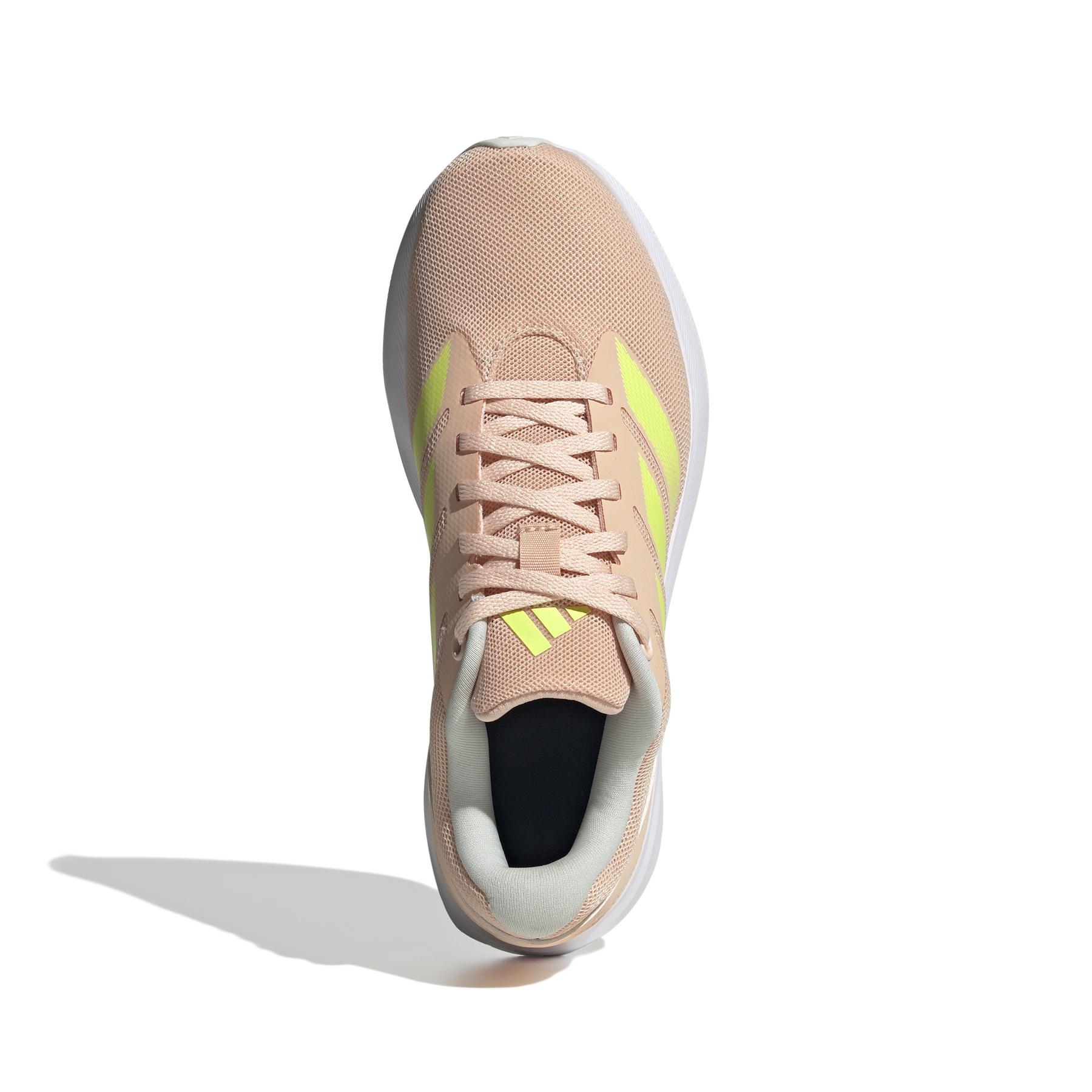 product/a/d/adidas_ih0583_3_footwear_photography_top_portrait_view_white-nw091625.jpg
