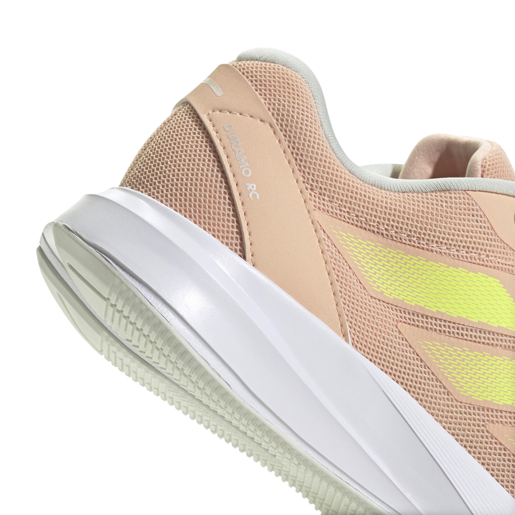 product/a/d/adidas_ih0583_8_footwear_photography_detail_view_1_white-nw091625.jpg