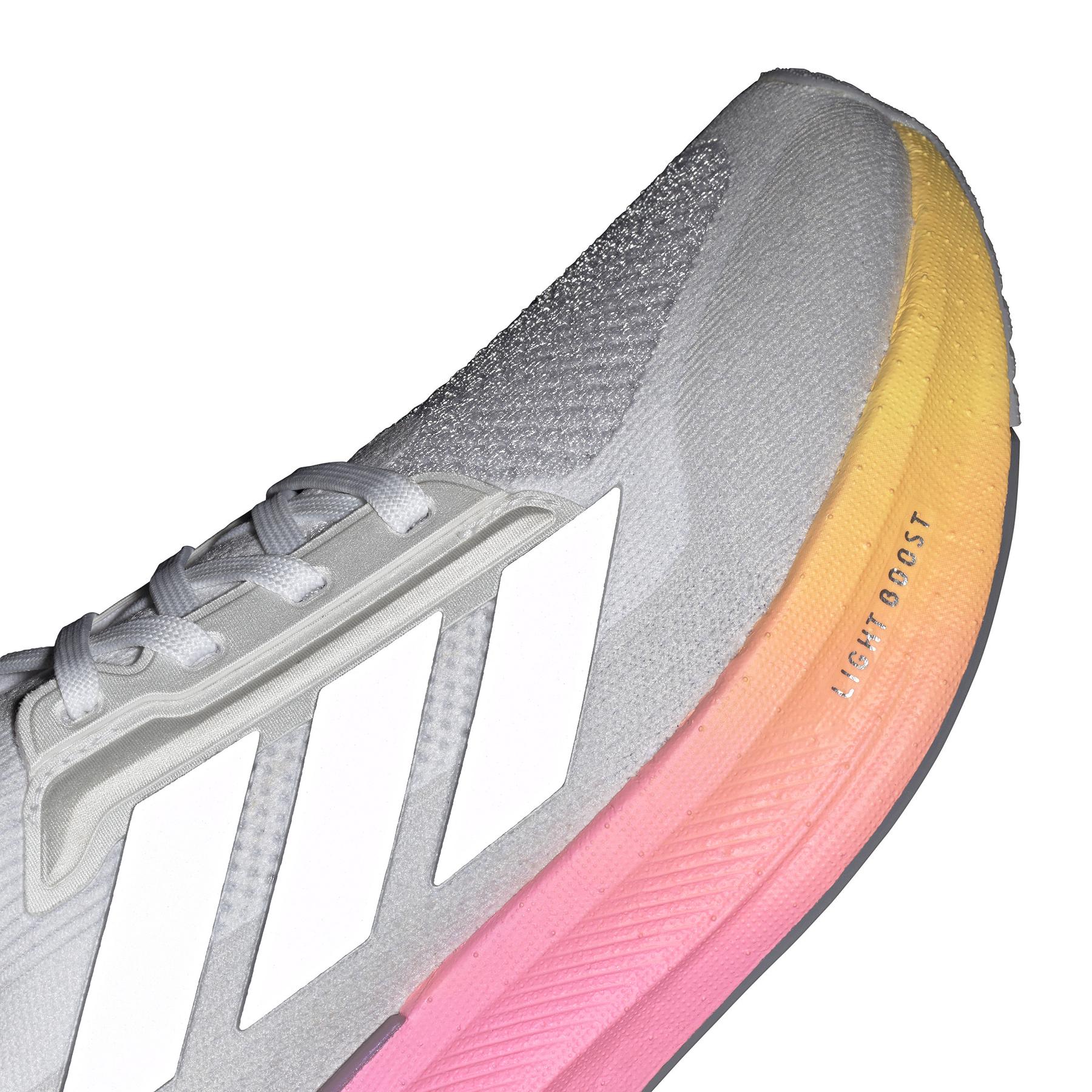 a/d/adidas_ih0636_12_footwear_photography_reflective_detail_white.jpg