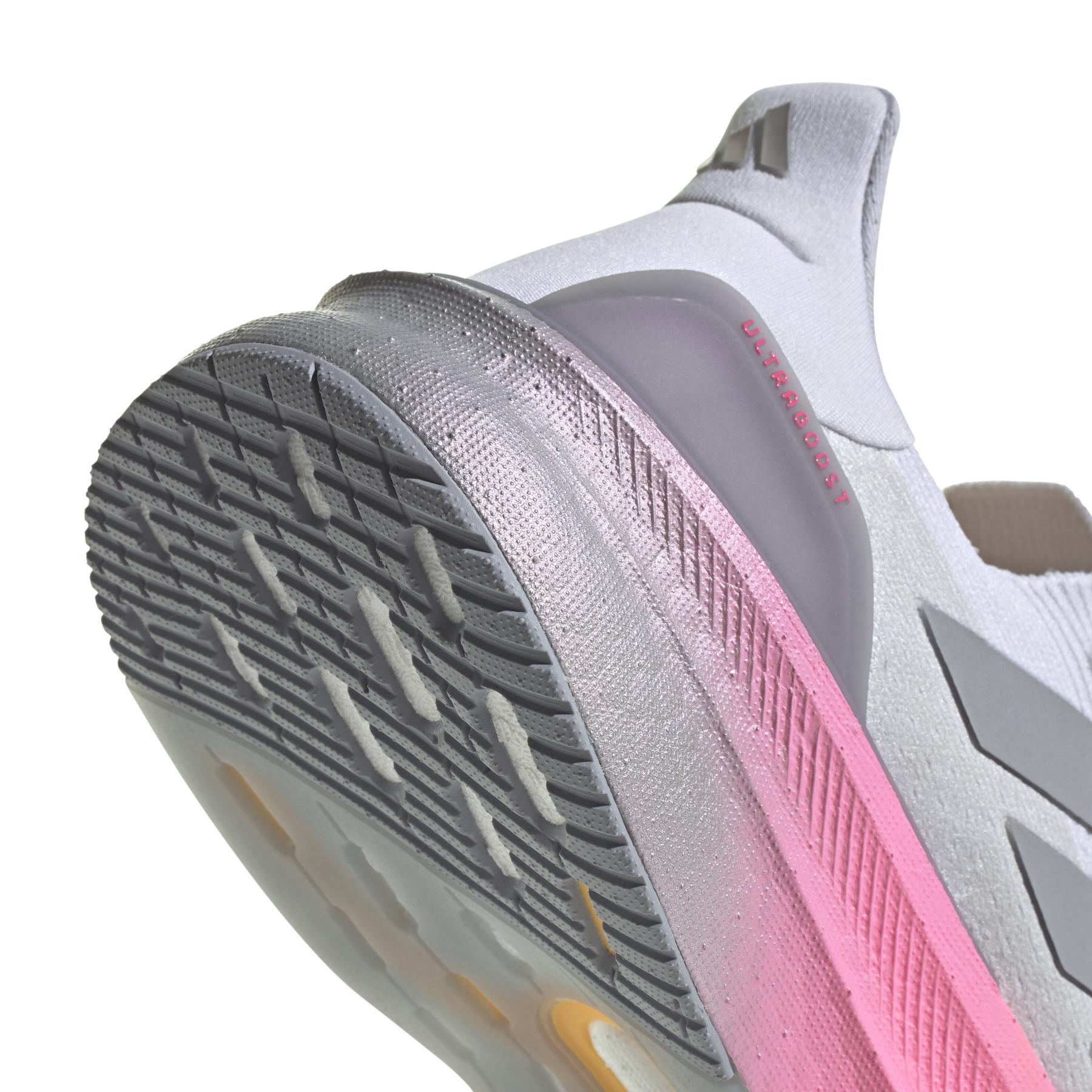 a/d/adidas_ih0636_8_footwear_photography_detail_view_1_white.jpg