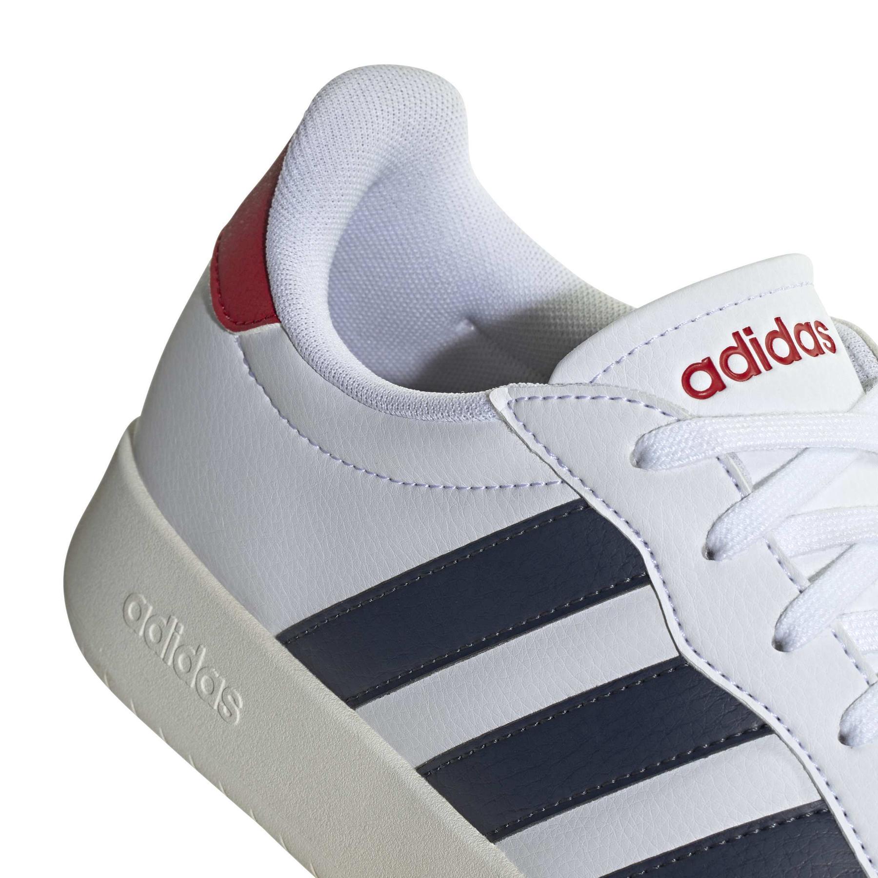 product/a/d/adidas_ih1228_9_footwear_photography_detail_view_2_white-nw091625.jpg