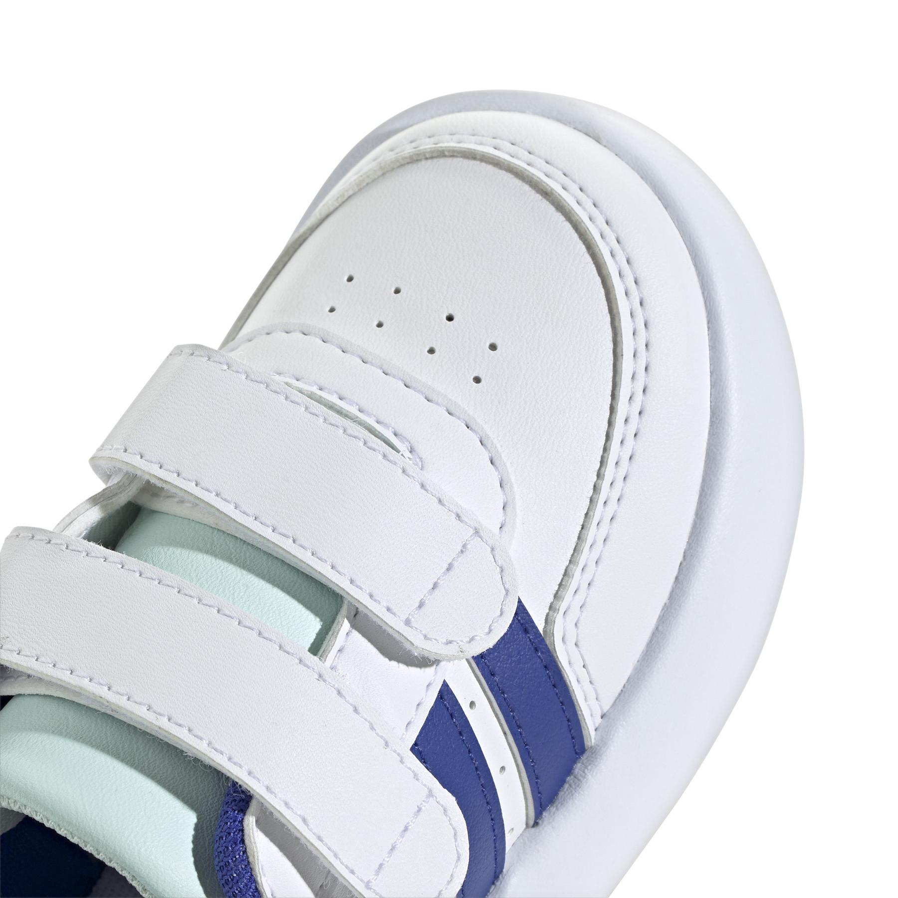product/a/d/adidas_ih2385_9_footwear_photography_detail_view_2_white.jpg
