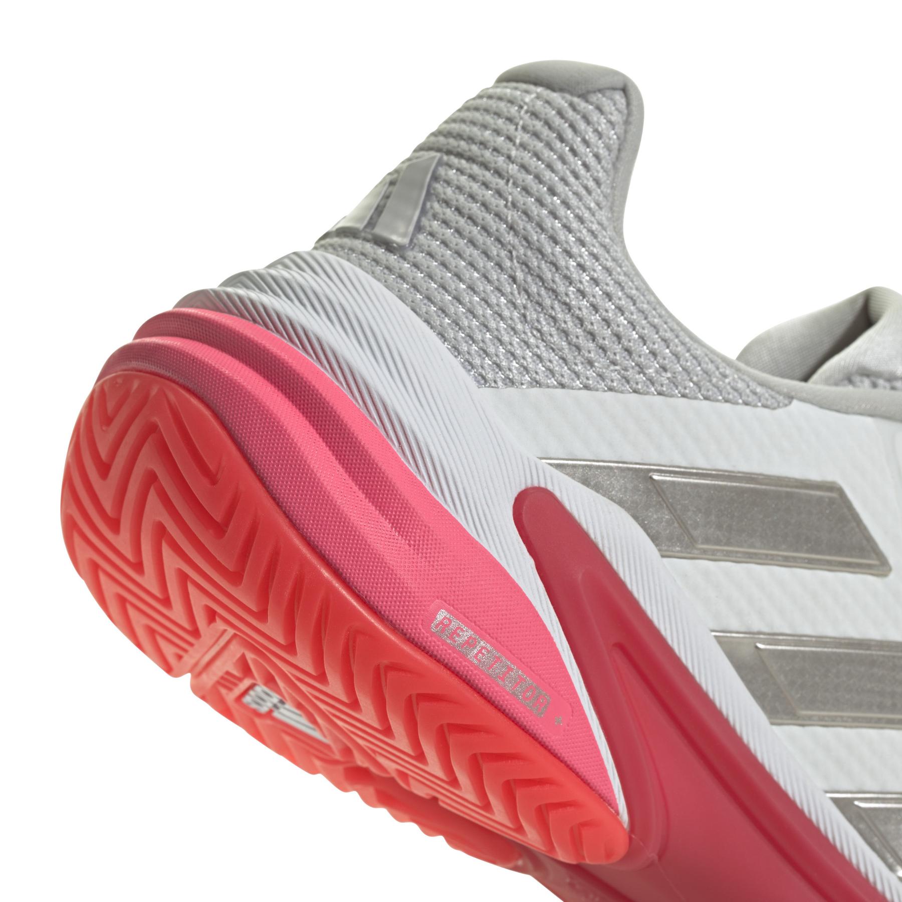 product/a/d/adidas_ih2967_9_footwear_photography_detail_view_2_white.jpg
