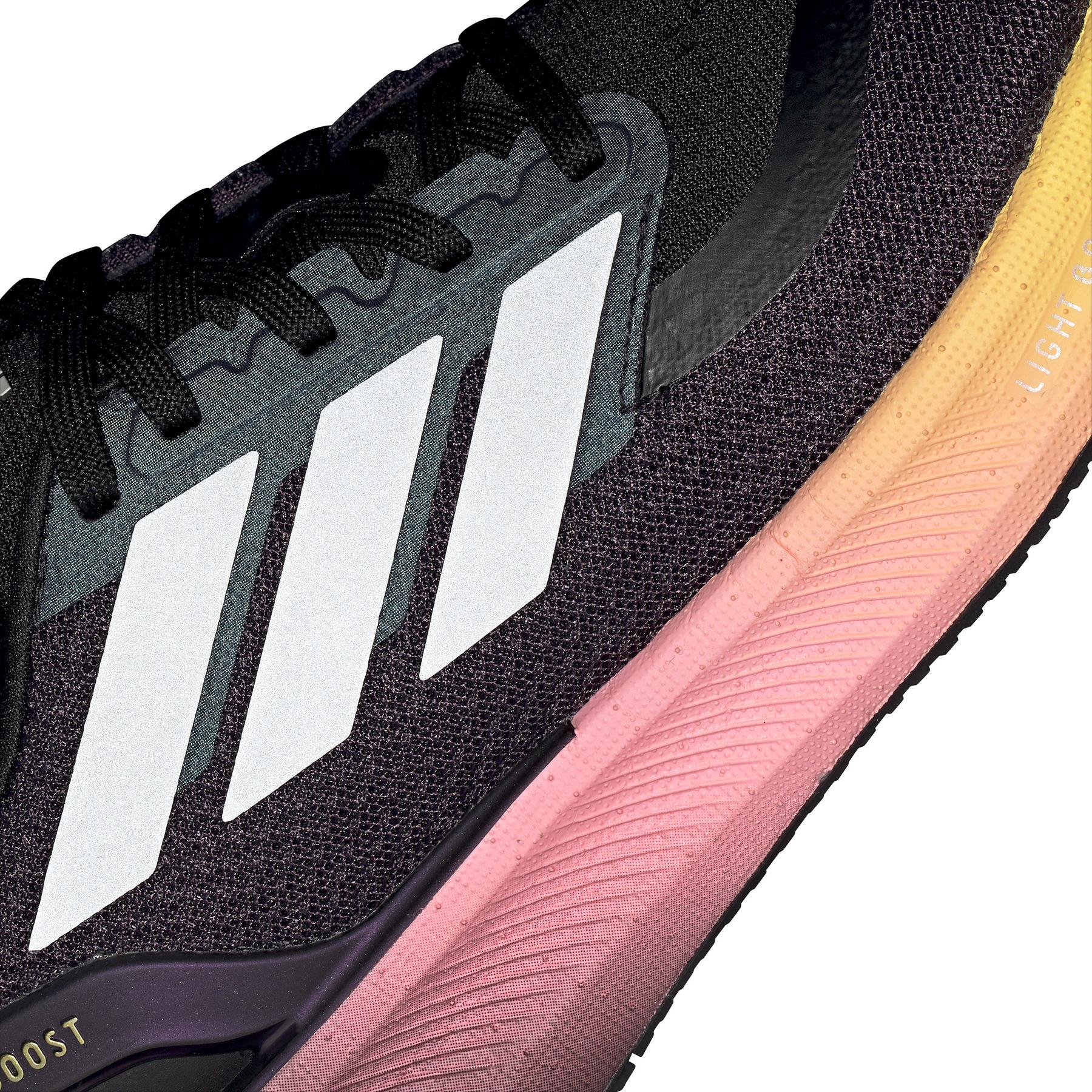 product/a/d/adidas_ih3832_12_footwear_photography_reflective_detail_white.jpg