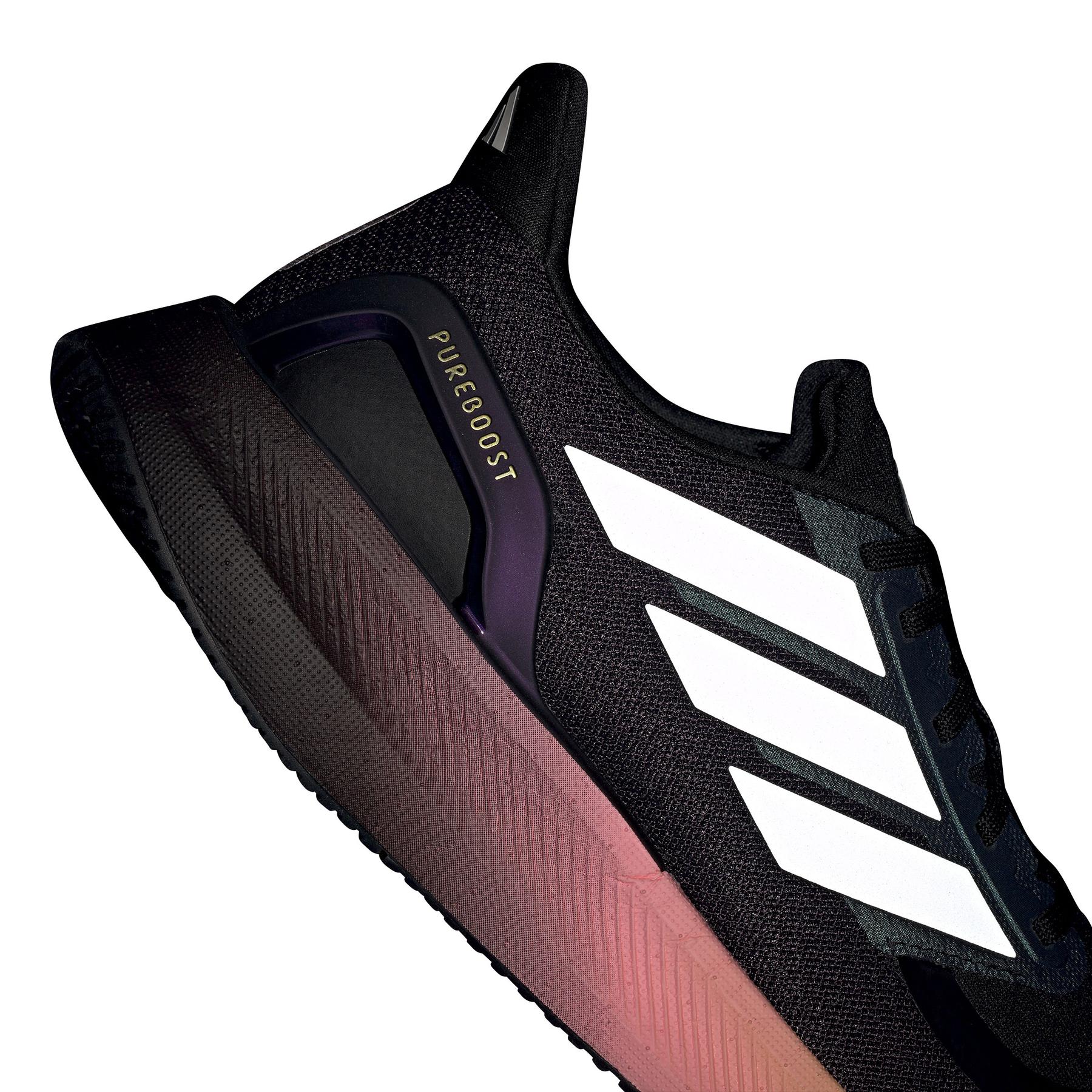 a/d/adidas_ih3833_12_footwear_photography_reflective_detail_white.jpg