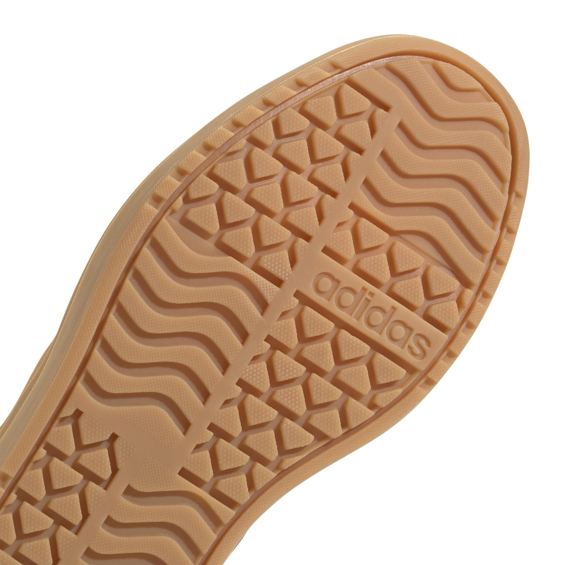 a/d/adidas_ih4780_9_footwear_photography_detail_view_2_white.jpg