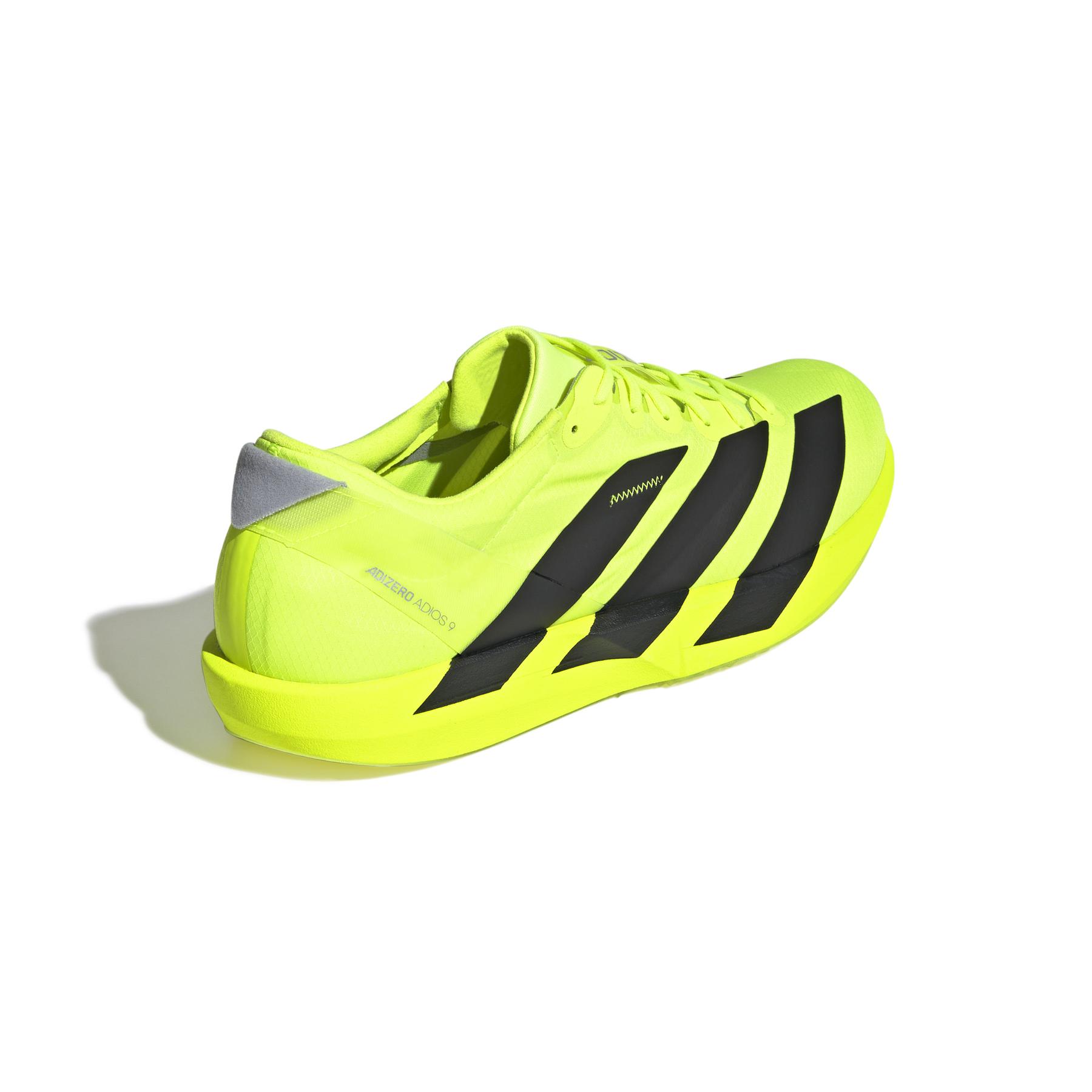 a/d/adidas_ih5066_7_footwear_photography_back_lateral_top_view_white.jpg