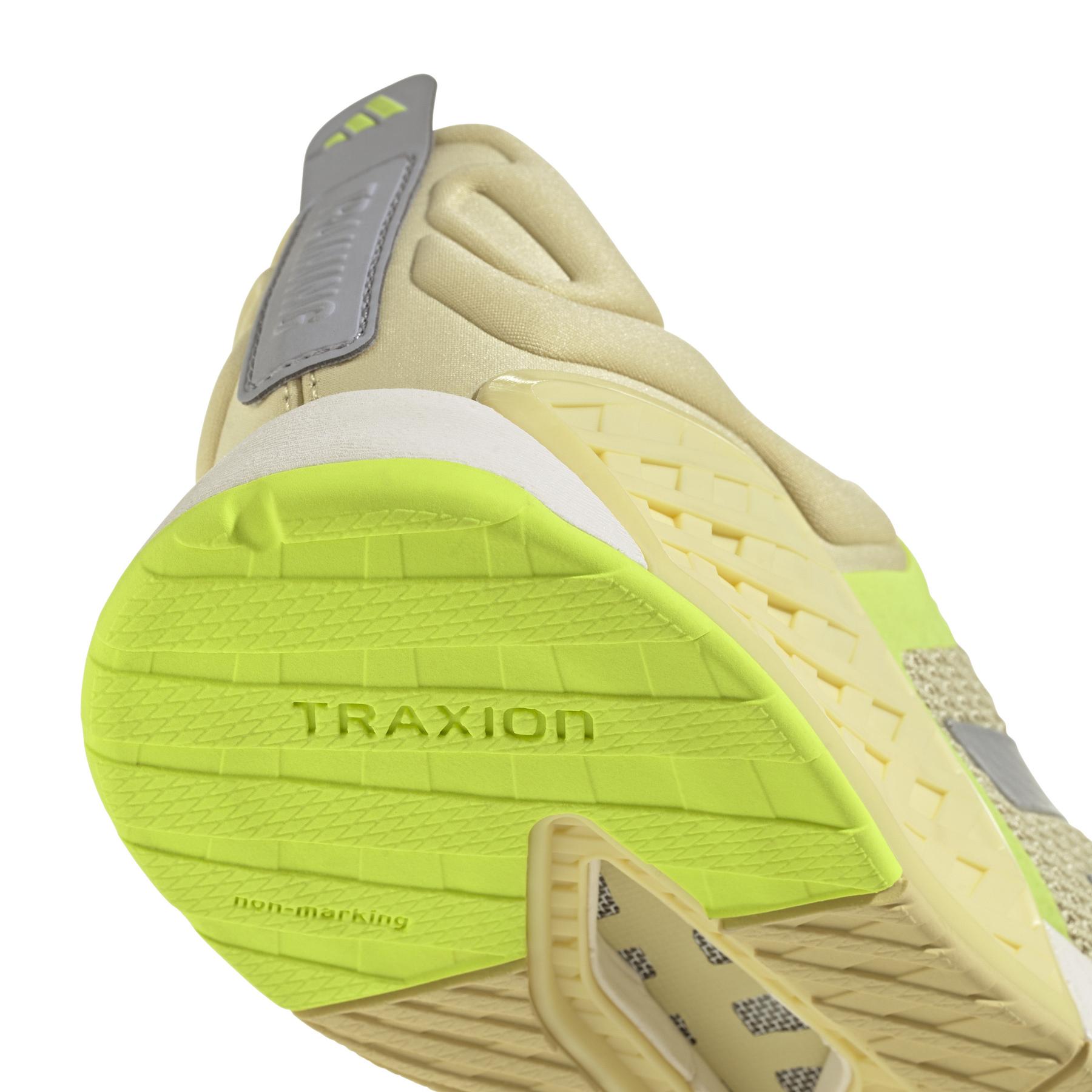 product/a/d/adidas_ih5246_8_footwear_photography_detail_view_1_white-nw091625.jpg