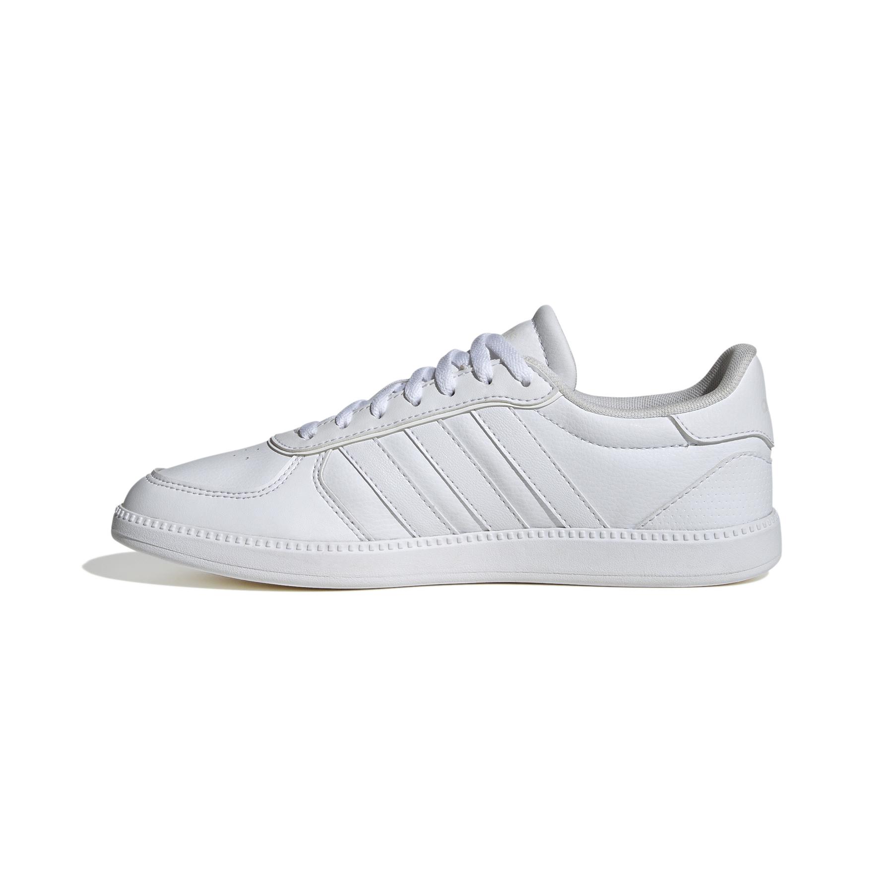 a/d/adidas_ih5418_5_footwear_photography_side_medial_center_view_white.jpg