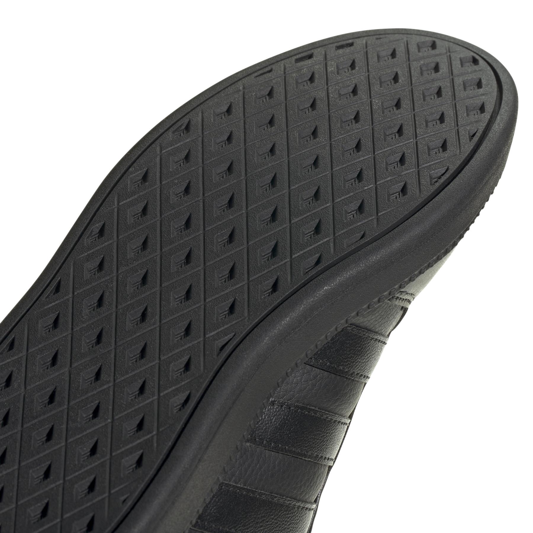 a/d/adidas_ih5422_9_footwear_photography_detail_view_2_white.jpg