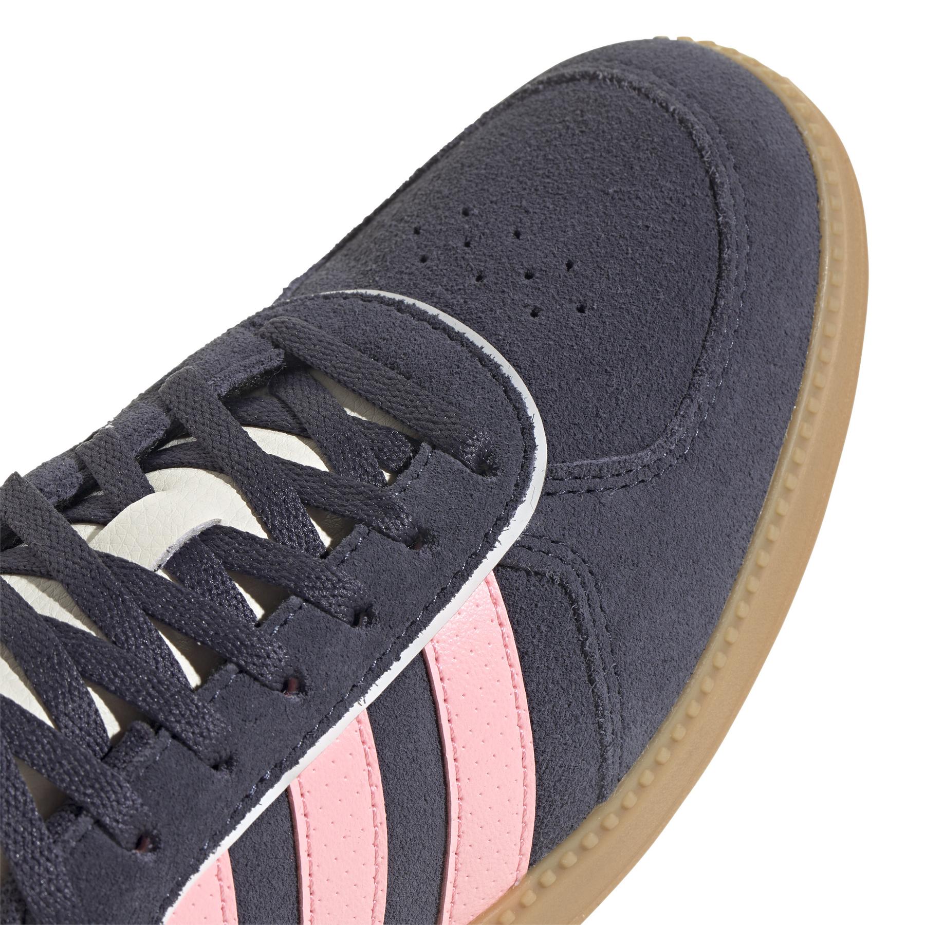 a/d/adidas_ih5467_8_footwear_photography_detail_view_1_whiterep2.jpg