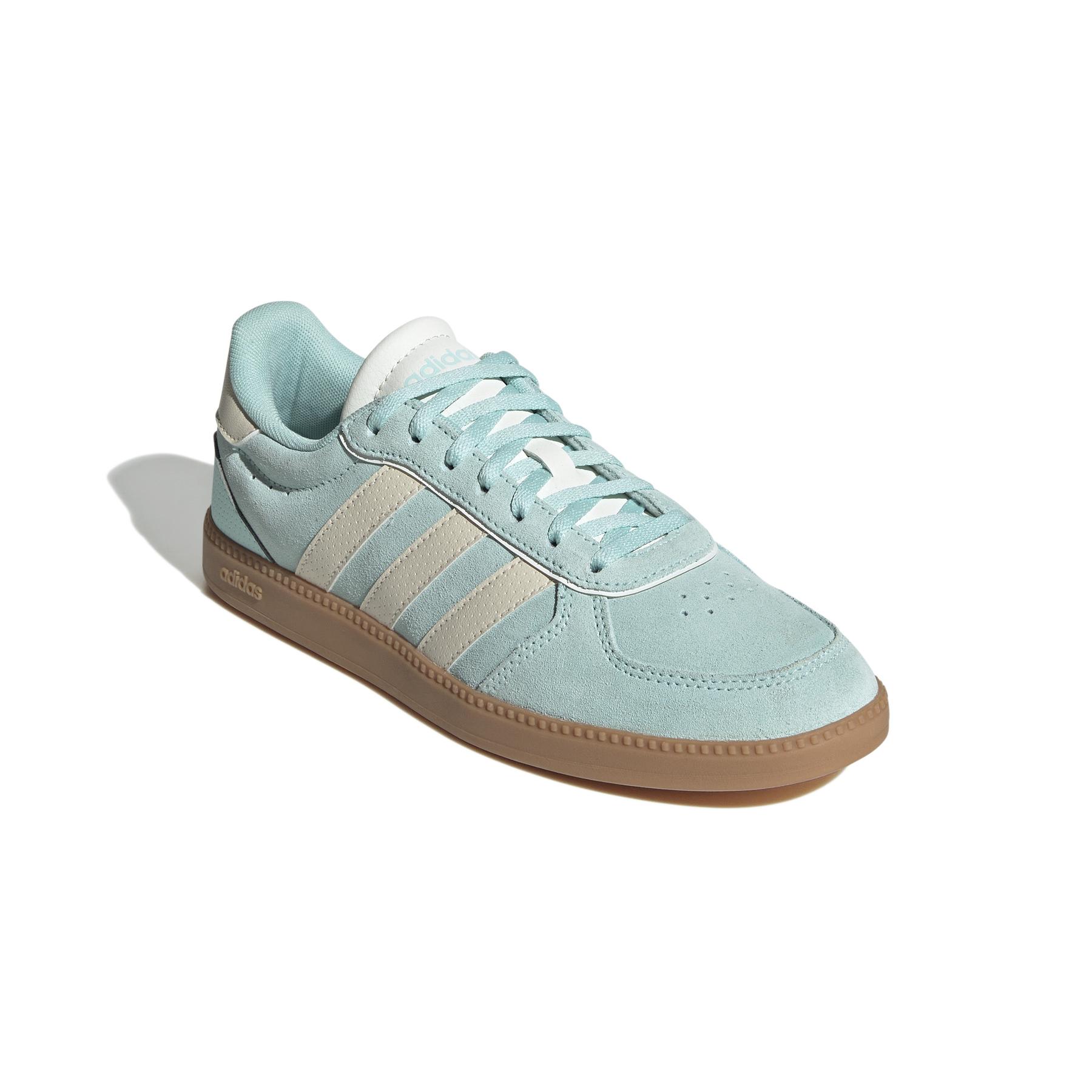 a/d/adidas_ih5469_6_footwear_photography_front_lateral_top_view_white.jpg