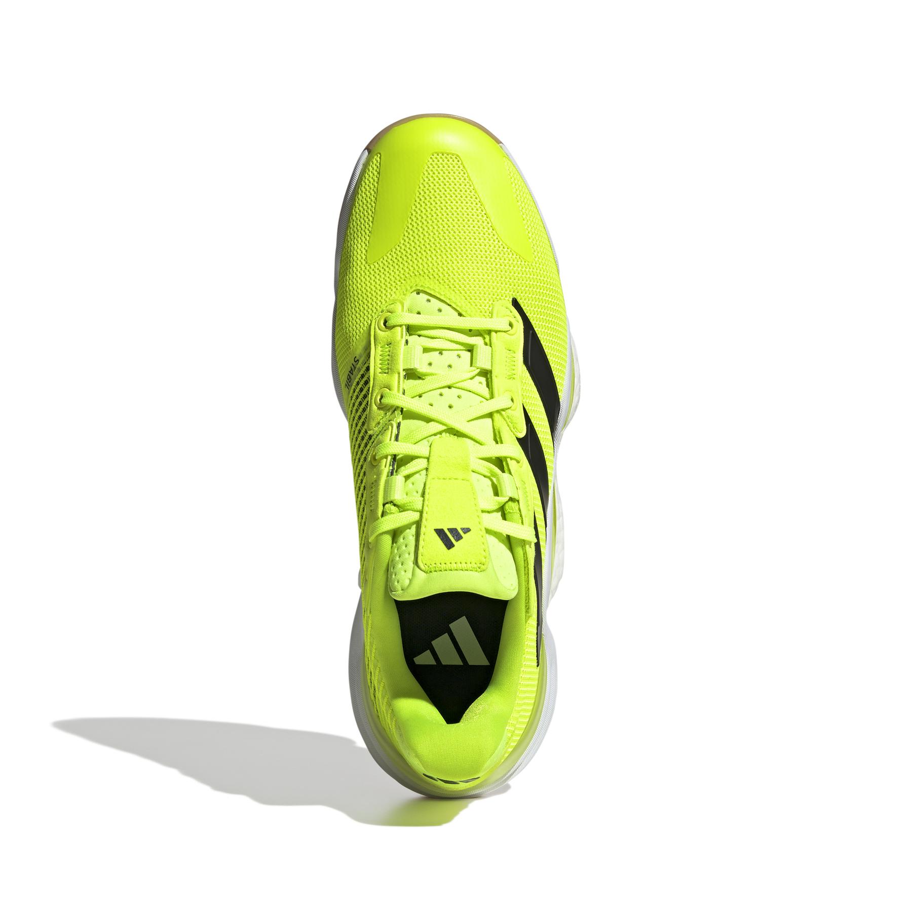 a/d/adidas_ih5557_3_footwear_photography_top_portrait_view_white.jpg