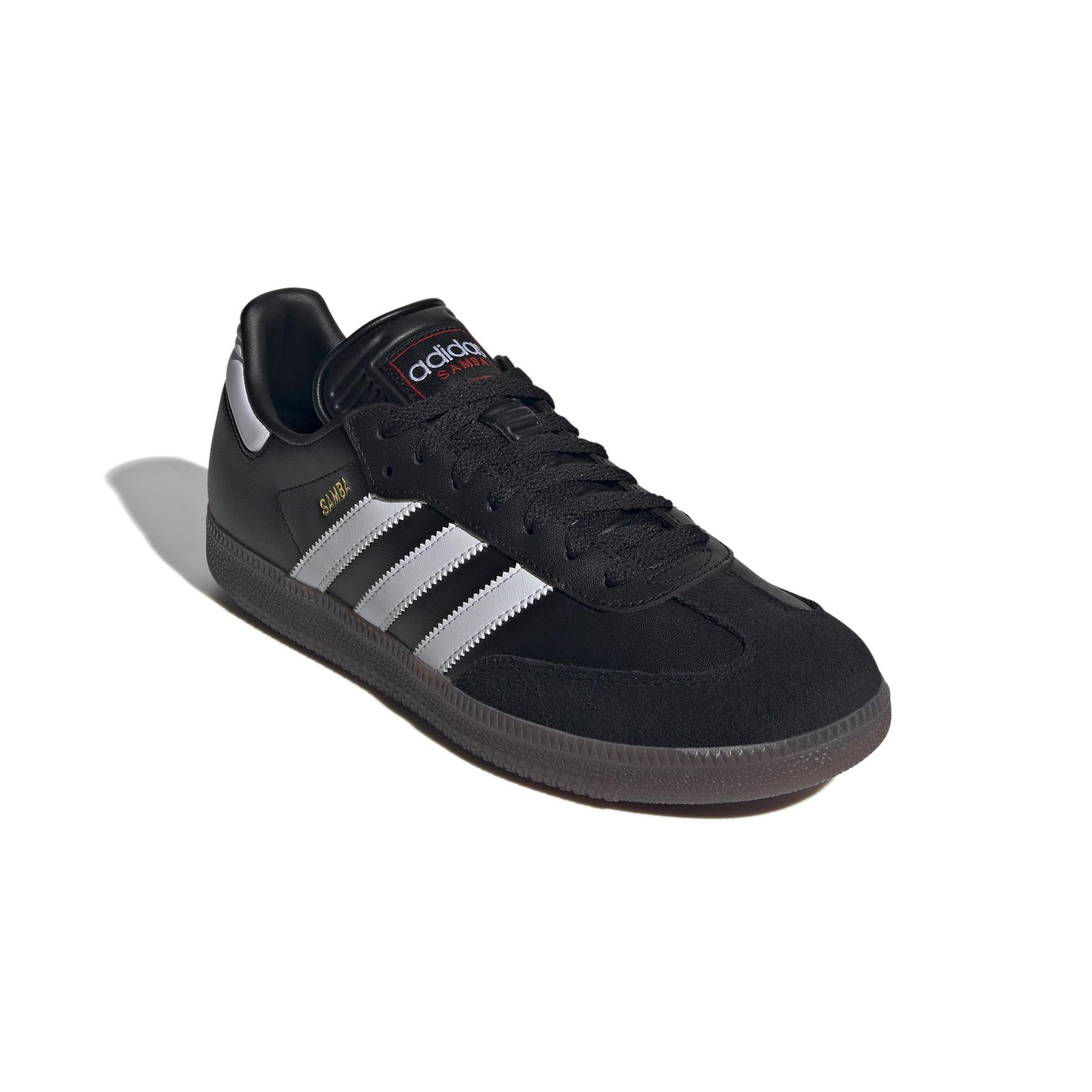 a/d/adidas_ih6000_5_footwear_photography_front_lateral_top_view_white.jpg