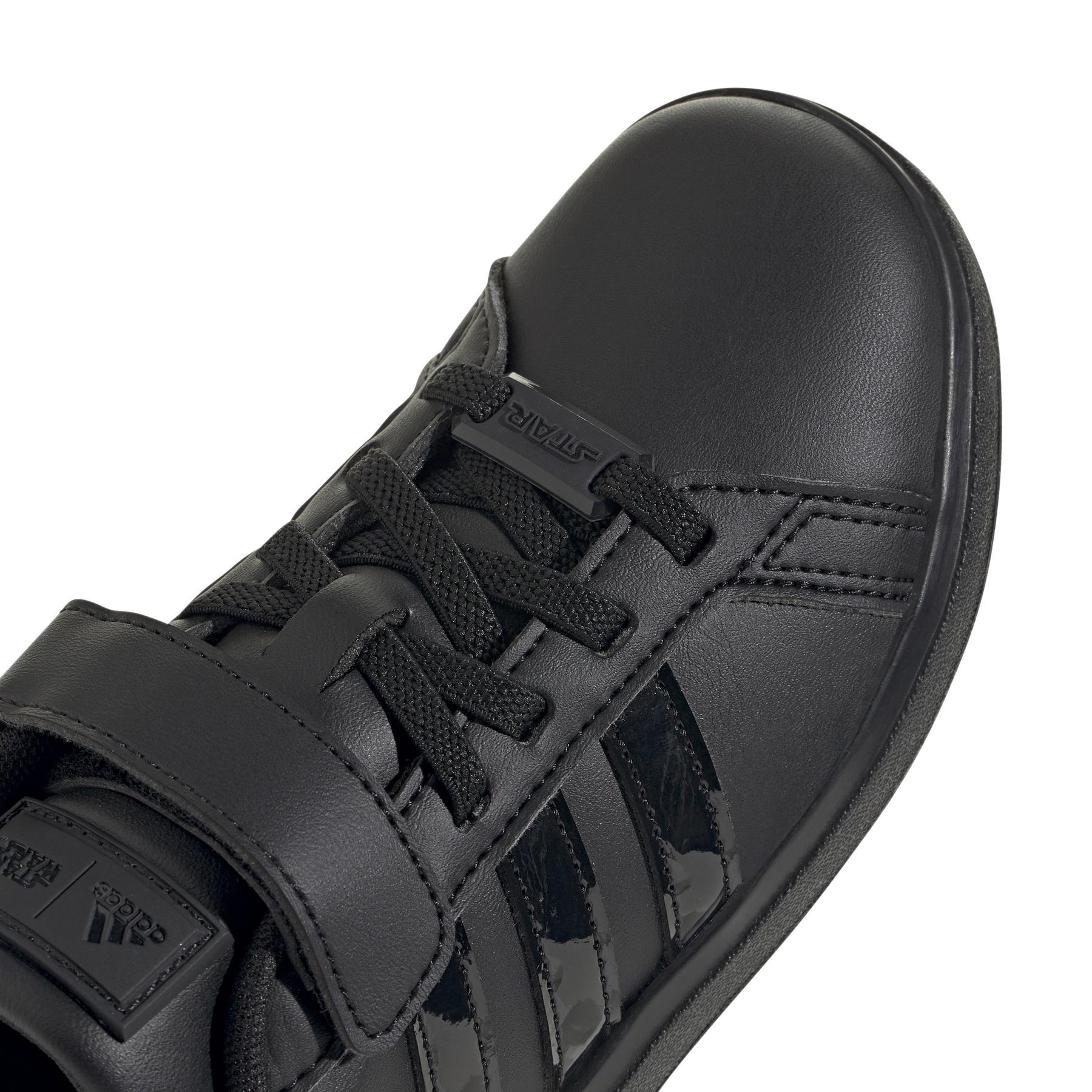 product/a/d/adidas_ih7577_9_footwear_photography_detail_view_2_white.jpg