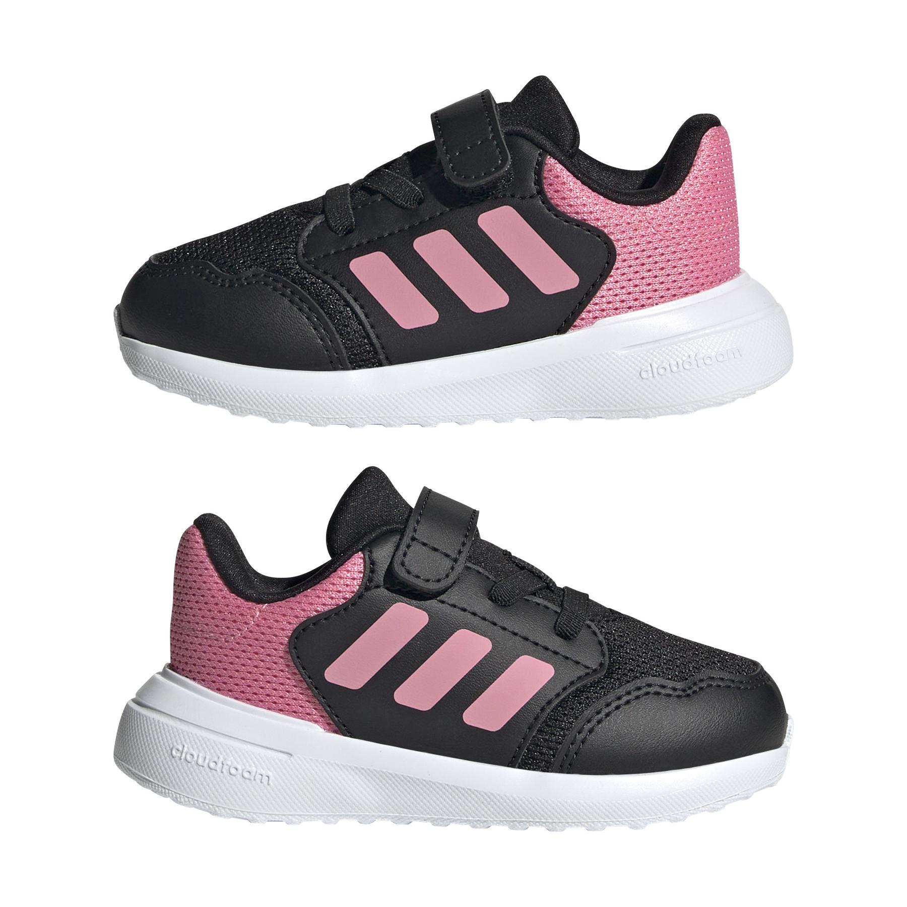 product/a/d/adidas_ih7779_10_footwear_photography_mirrored_pair_view_white.jpg
