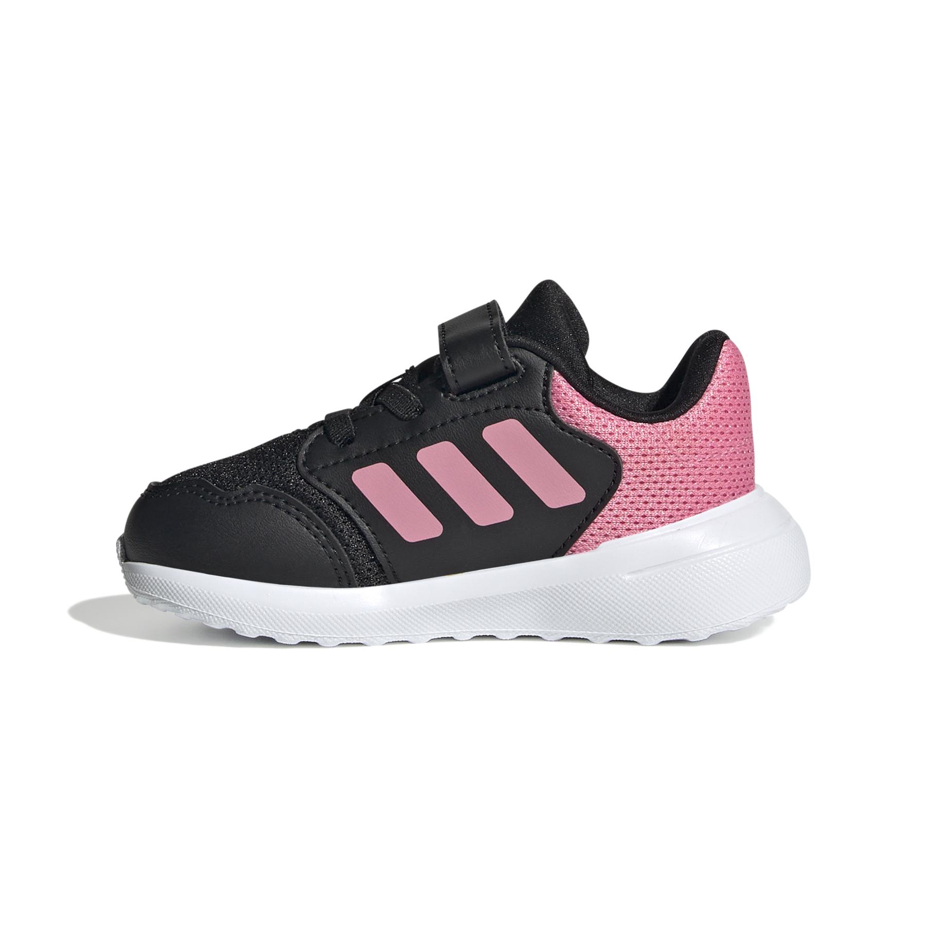 product/a/d/adidas_ih7779_5_footwear_photography_side_medial_center_view_white.jpg