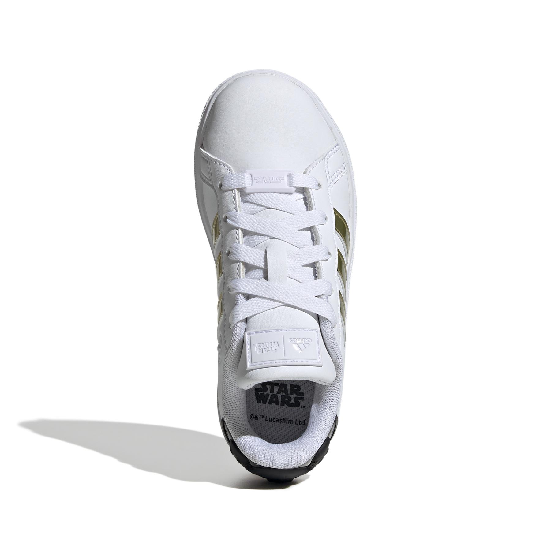 a/d/adidas_ih8034_3_footwear_photography_top_portrait_view_white.jpg