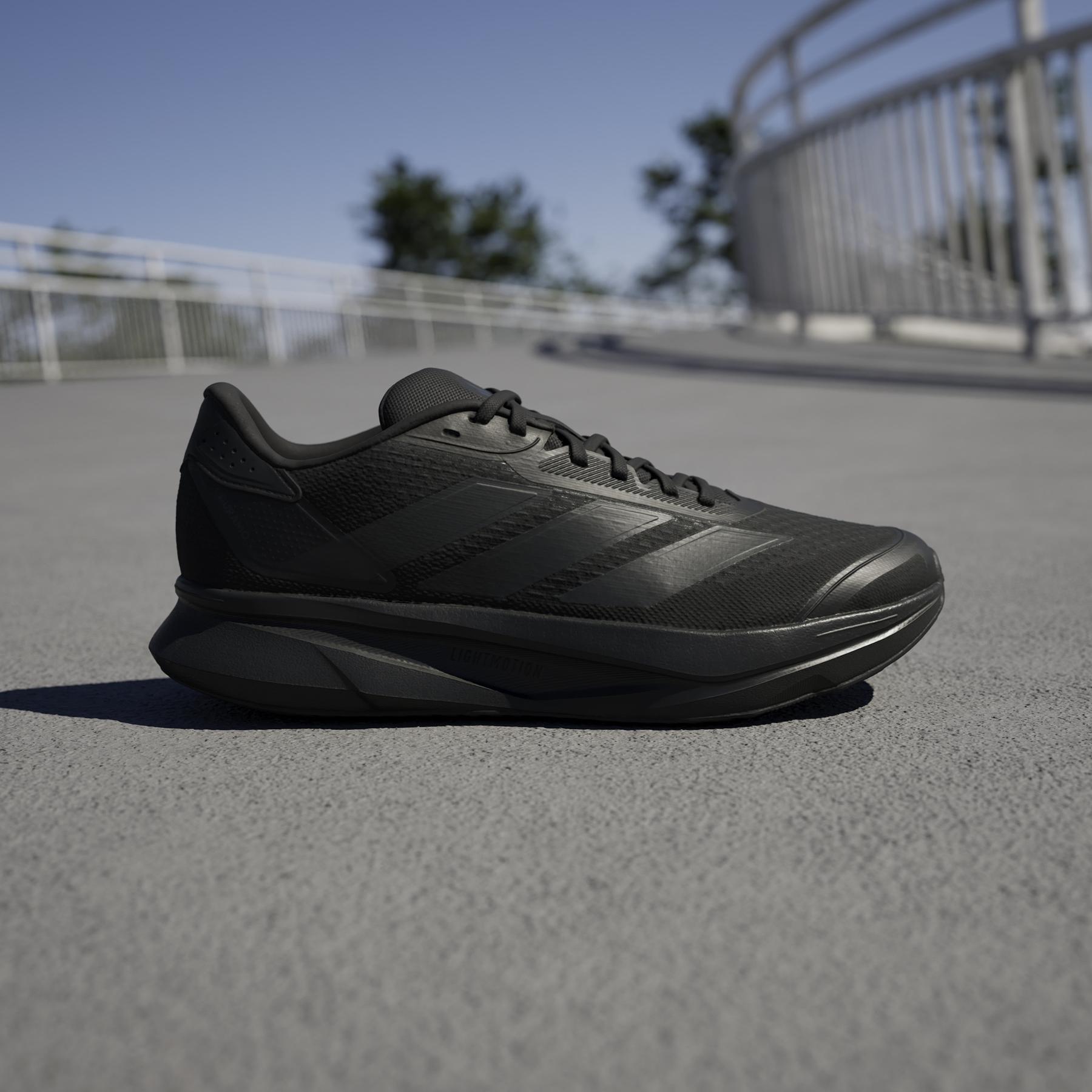 a/d/adidas_ih8217_16_footwear_photography_heromrktng_view_3.jpg